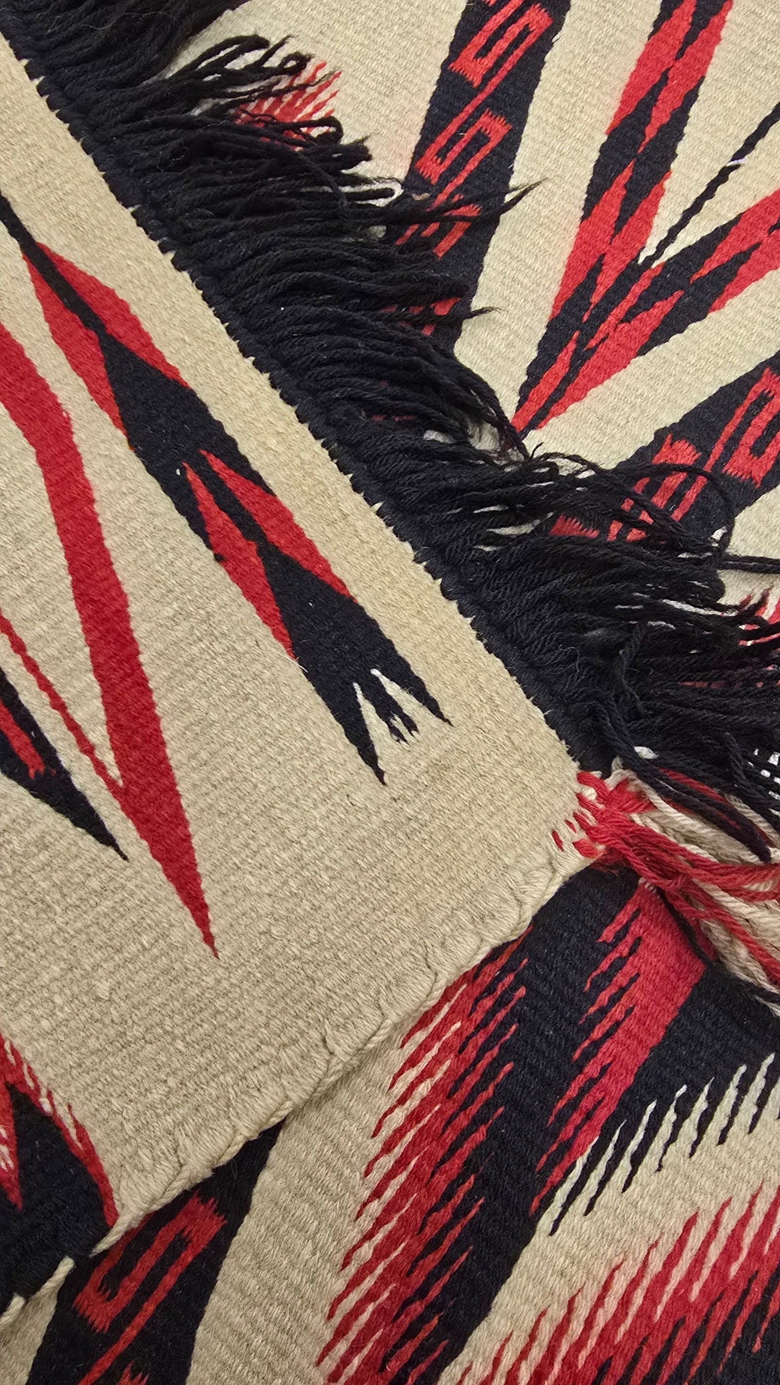 Vintage Navajo Germantown Weaving 30" x 44" - 4