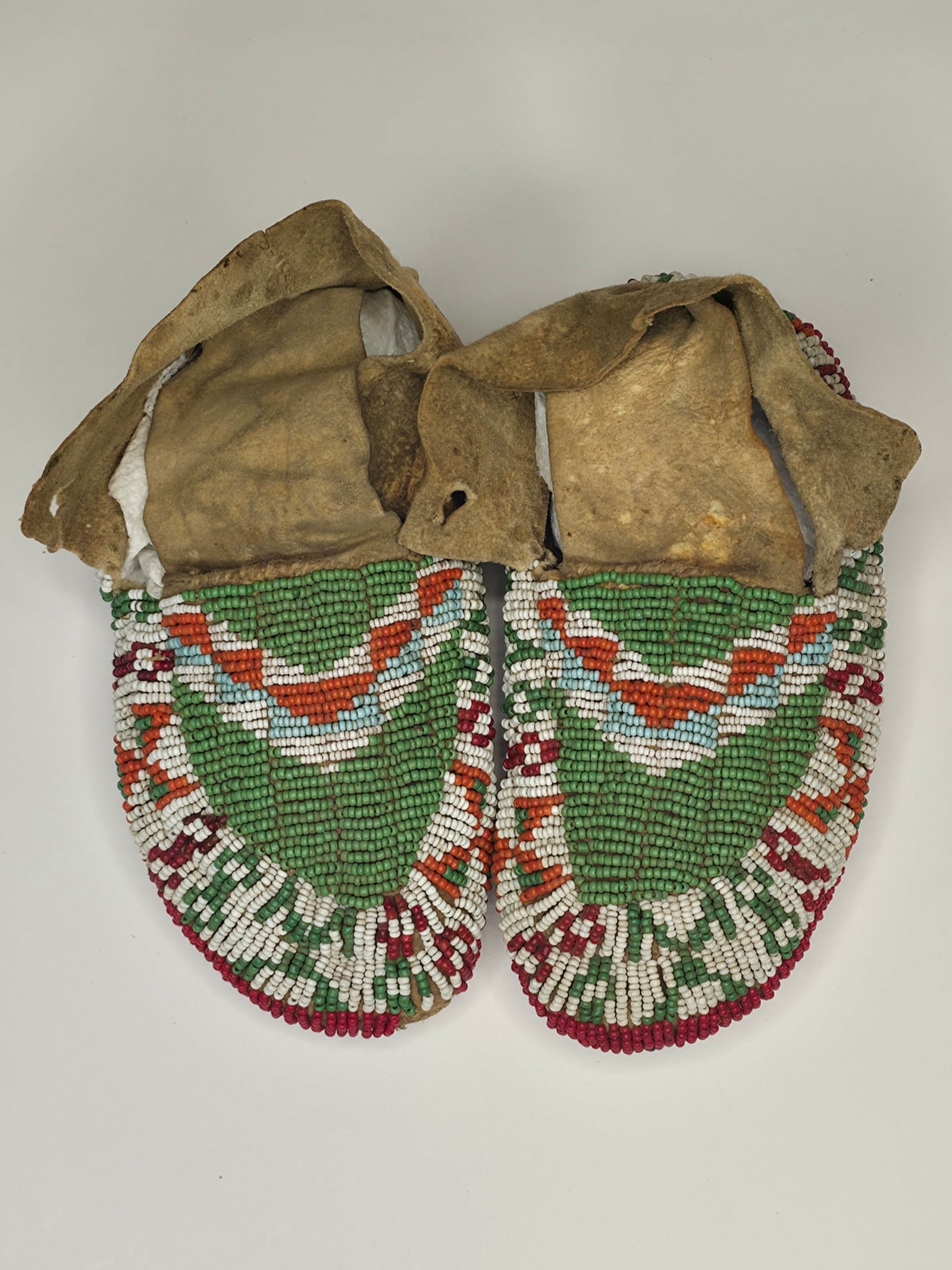 Sioux Fully-Beaded Moccasins, turn of the century - 3