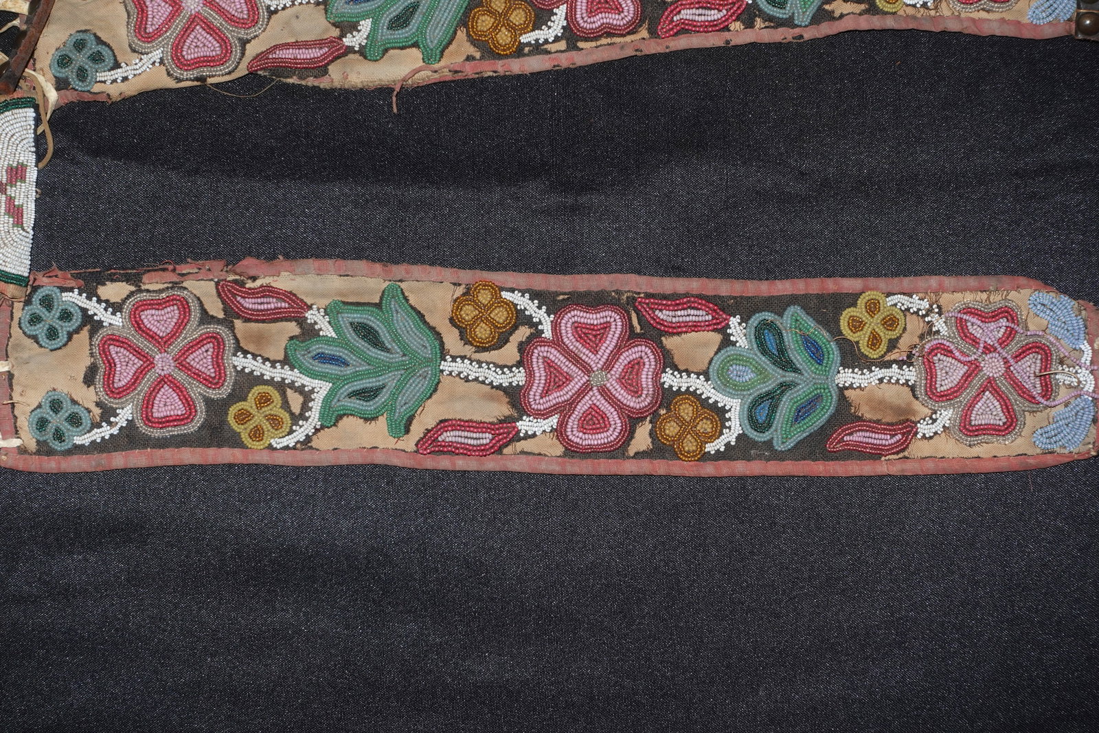 Early Cree Shot Pouch - 3