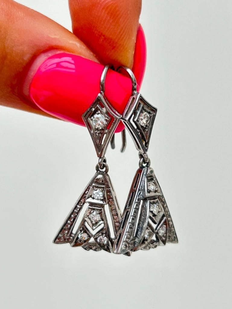 Amazing Diamond Drop Earrings (1 of 7)