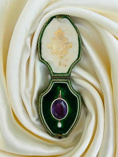 Rare high quality “child & child” Victorian amethyst and enamel with pearl pendant: Rare high quality &#8220;child &amp; child&#8221; Victorian amethyst and enamel with pearl pendant  In antique fitted box&#160; Set in gold  measurements&#160; size 34mm x 16mm weight 6.54g  mater