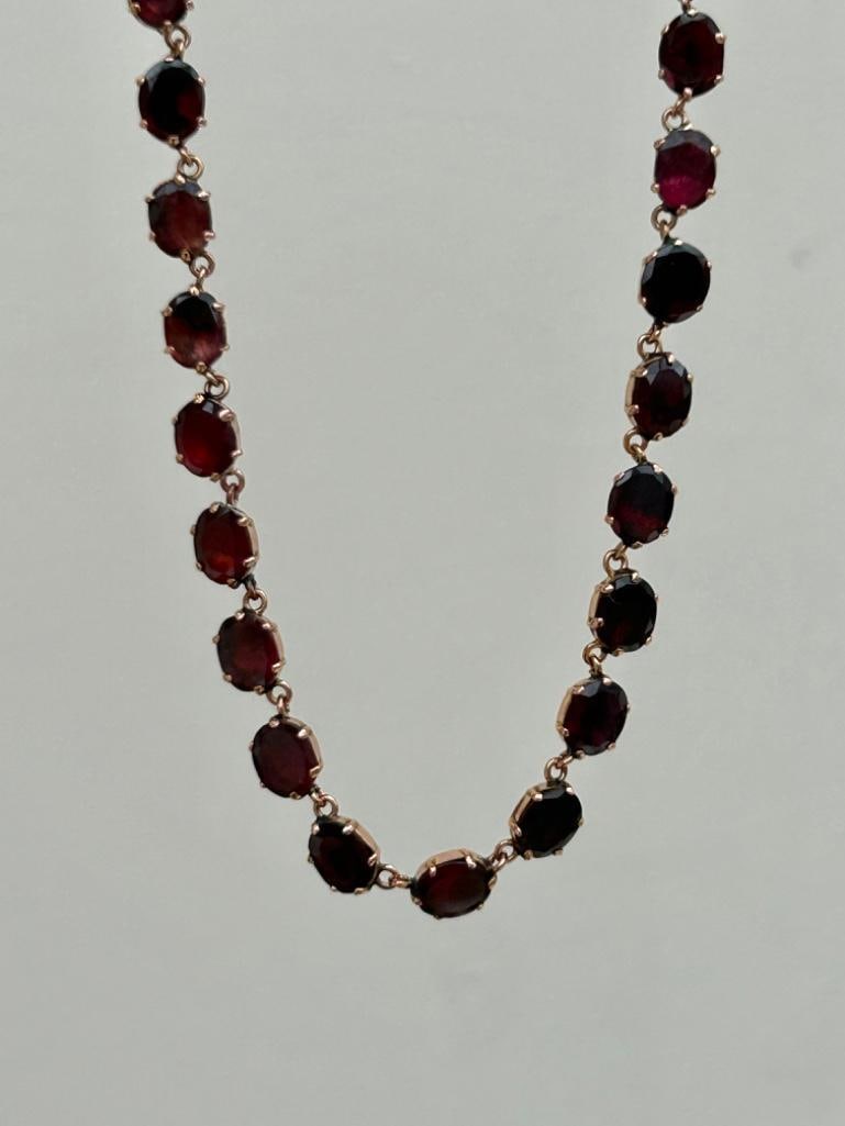 Antique Garnet Rivière Necklace: Antique Garnet Rivière Necklace gorgeous glowing garnets, elegant necklace measurements length 38.5cm width 5mm weight 12.24g materials 