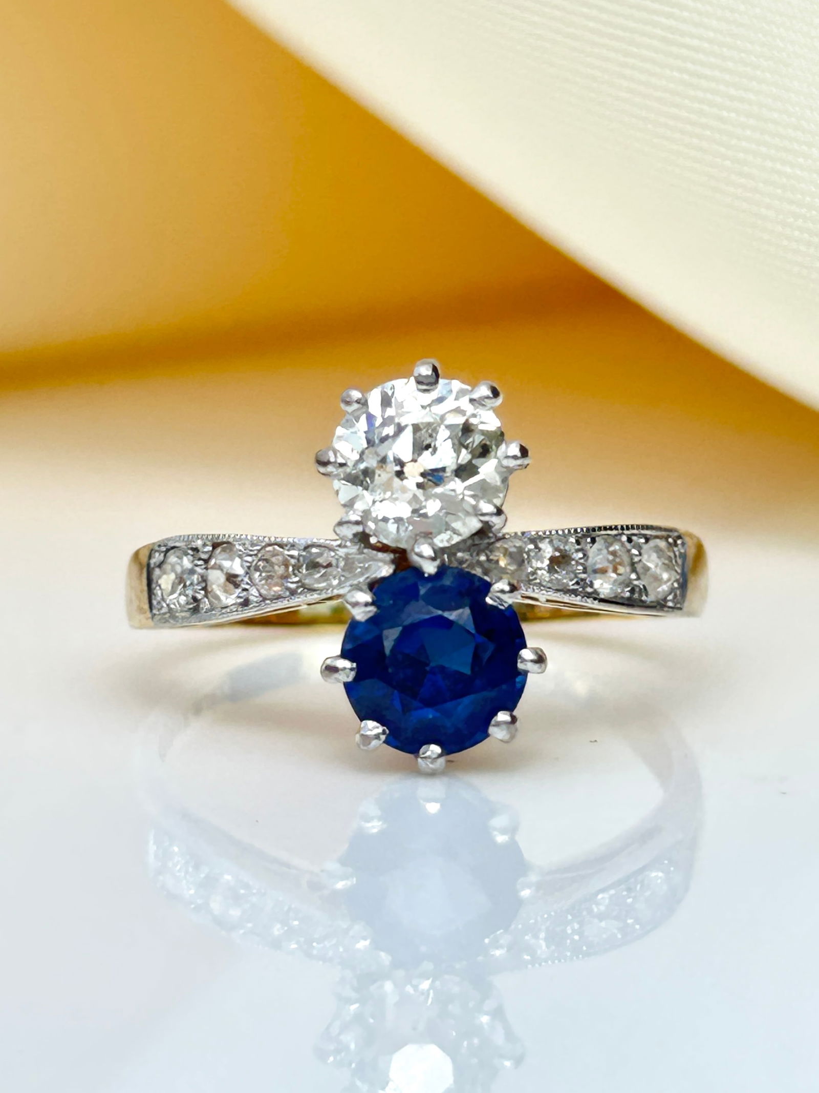 Antique 18ct yellow gold .95pts diamond / .95pts sapphire "moi et toii" two stone ring (1 of 11)