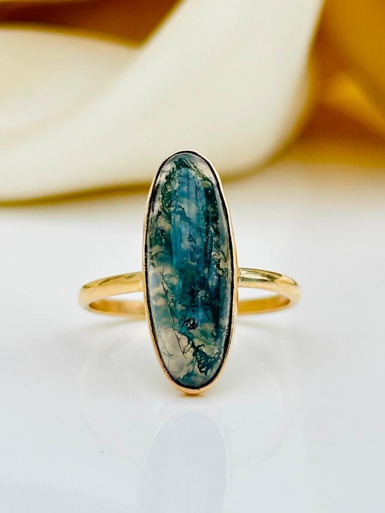 Antique 9ct Gold Agate Navette Ring (1 of 6)