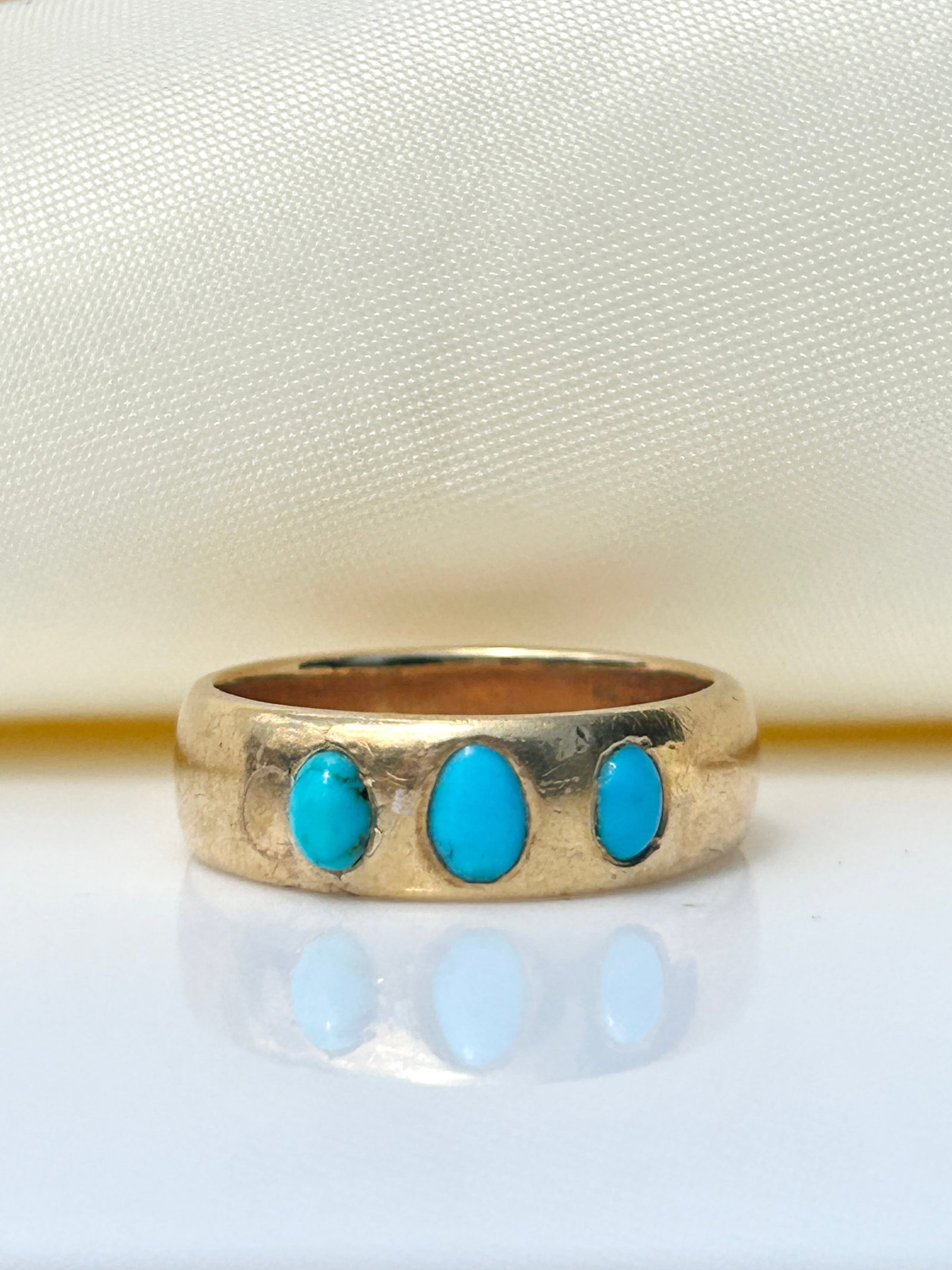 chunky 18ct yellow gold antique turquoise 3 stone band ring (1 of 8)