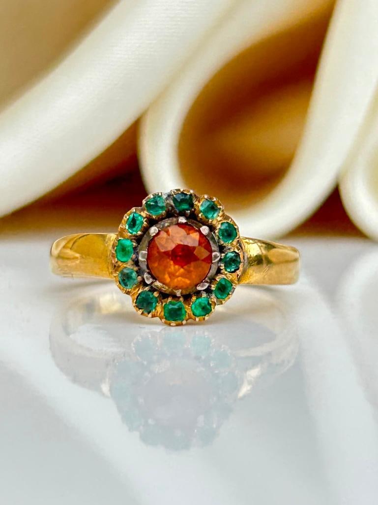 Antique 9ct Gold Gemset Ring (1 of 6)