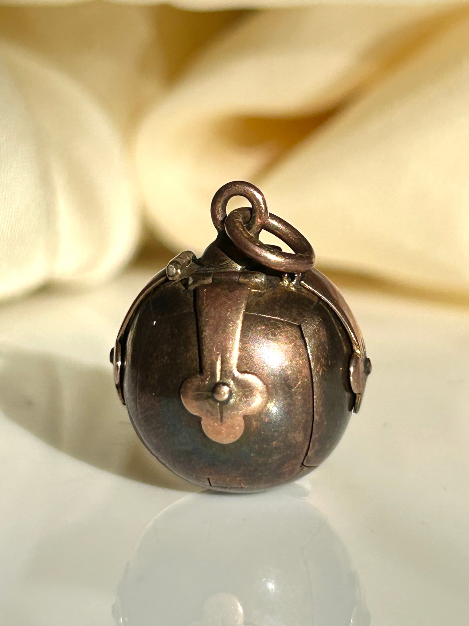Antique 9ct gold masonic ball pendant (1 of 6)