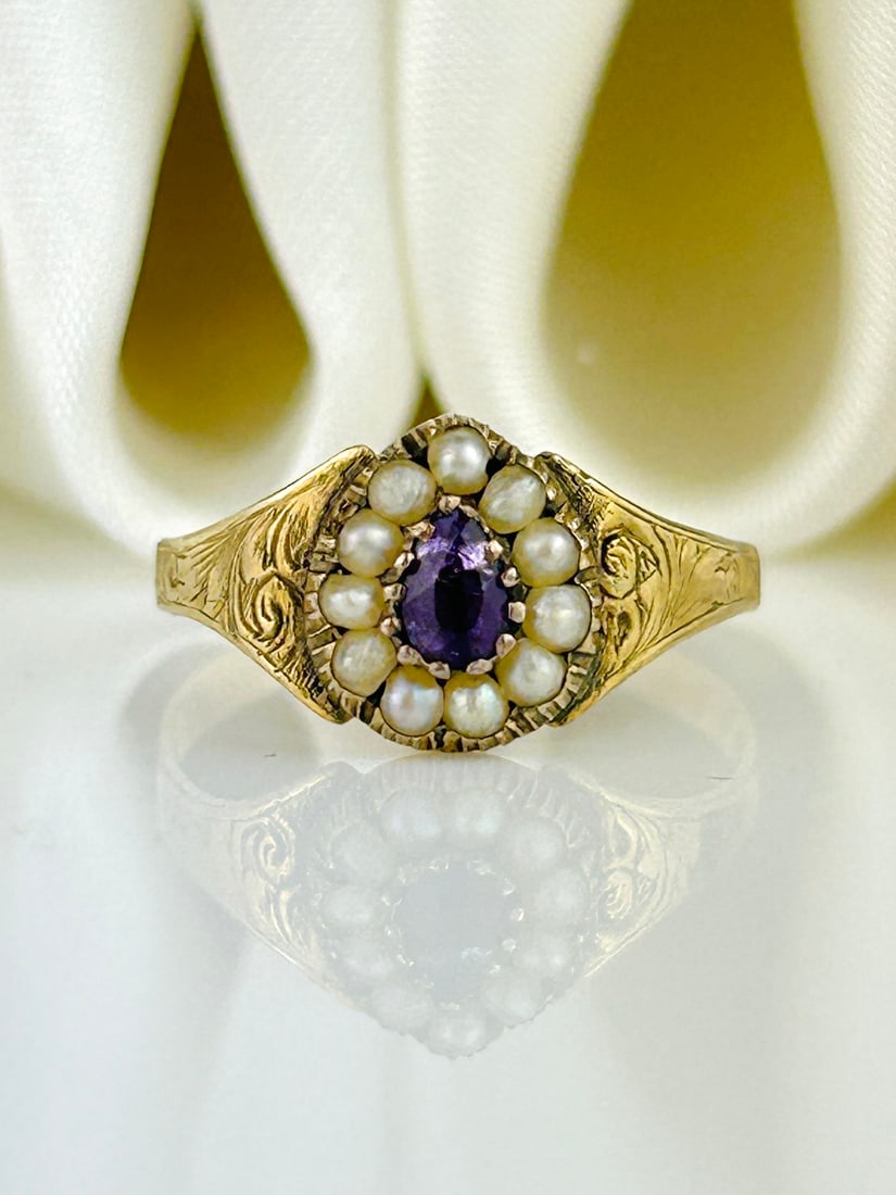 Antique Victorian Amethyst and Pearl Cluster Ring with Engraved Shoulders in 9ct Gold (1 of 10)