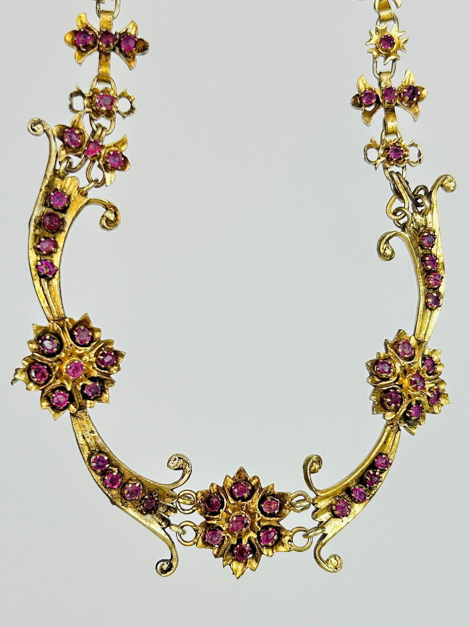 Antique Gild and Ruby Ornate Flower Necklace: Antique Gild and Ruby Ornate Flower Necklace