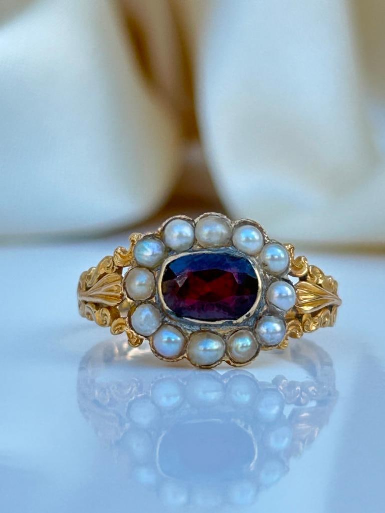 Antique 18ct Yellow Gold Garnet and Pearl Ring (1 of 8)