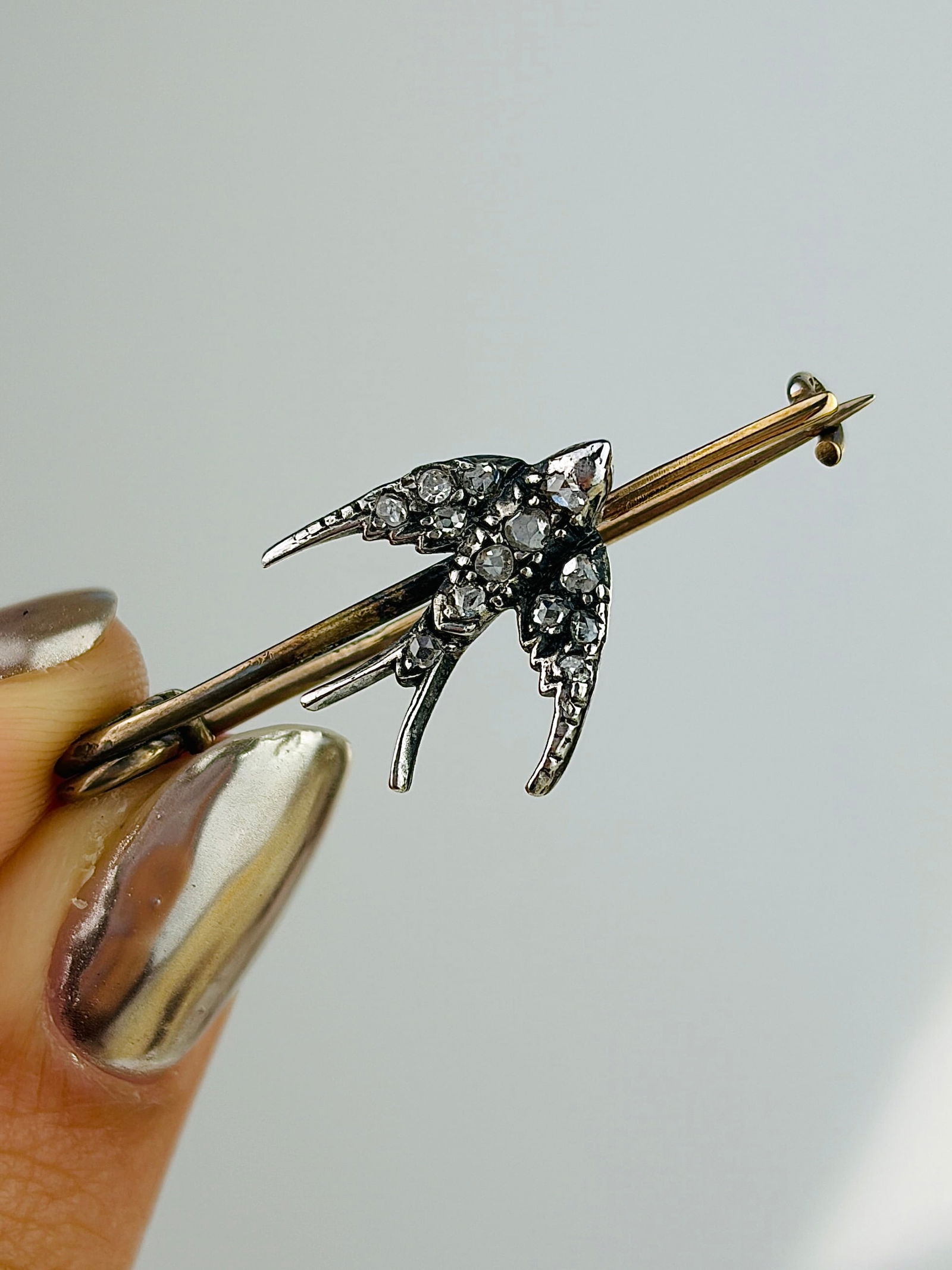 Sweet Antique 9ct Gold Diamond Swallow Bird Brooch (1 of 8)