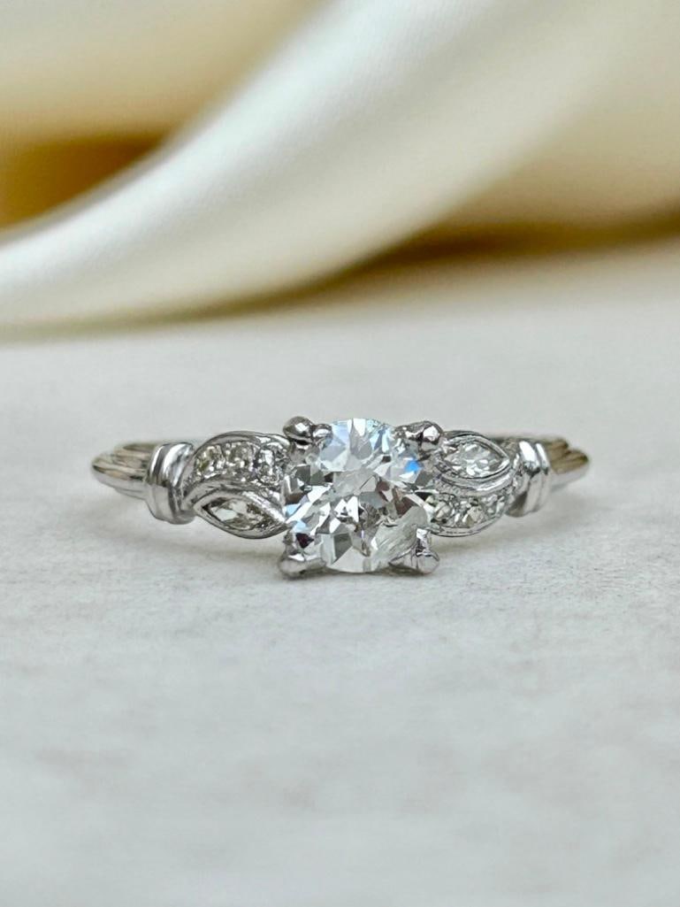 Wonderful 14ct White Gold Diamond Solitaire Ring (1 of 8)