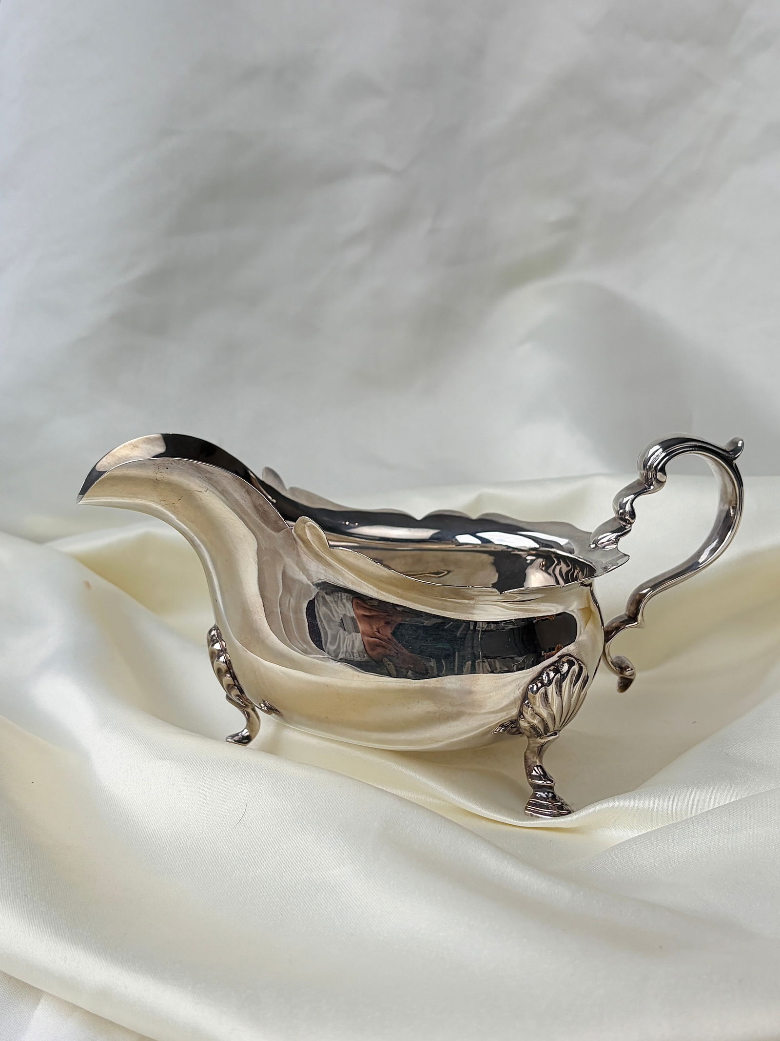 Extra Large Sauce Boat with Hoof Feet in Silver C.1926 (1 of 8)