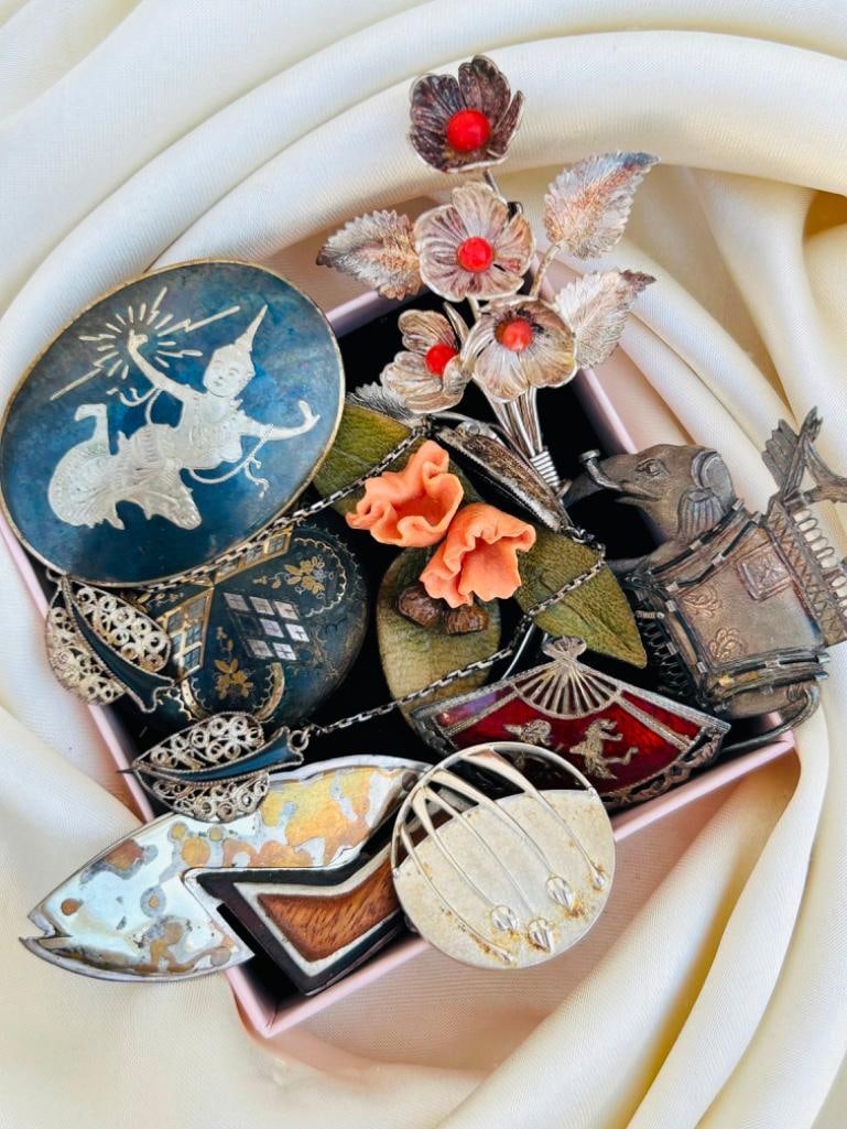 Large Antique & Vintage Mixed Lot: Large Antique & Vintage Mixed Lot amazing mixed lot 