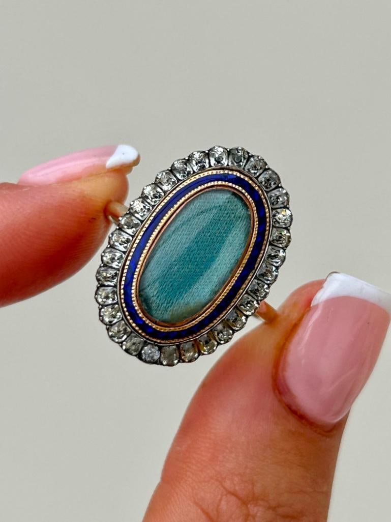 Georgian Era 9ct Gold Paste and Enamel Locket Front Ring (1 of 5)