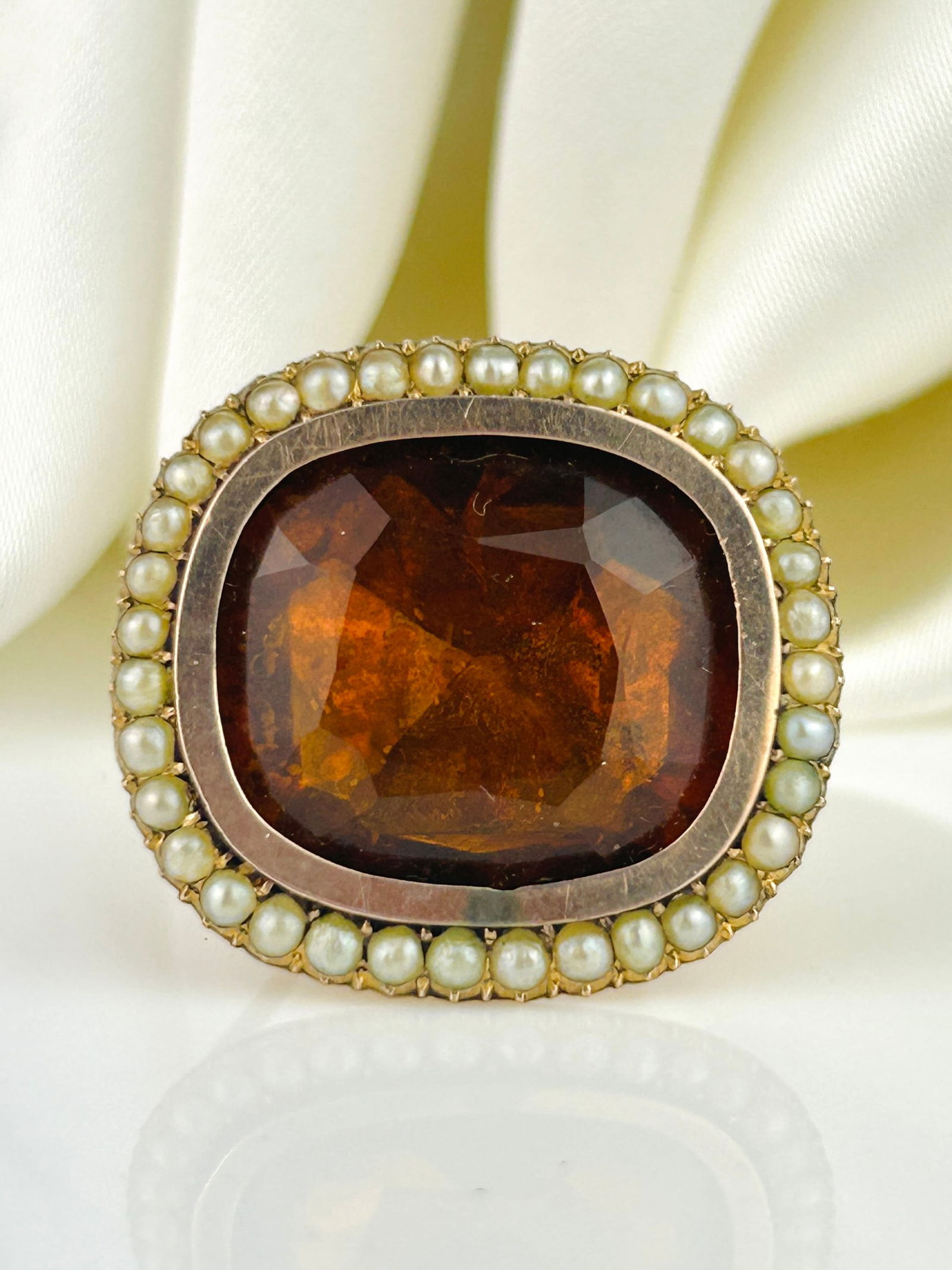 Antique Foiled Back Yellow Paste and Pearl Brooch in Gold (1 of 10)