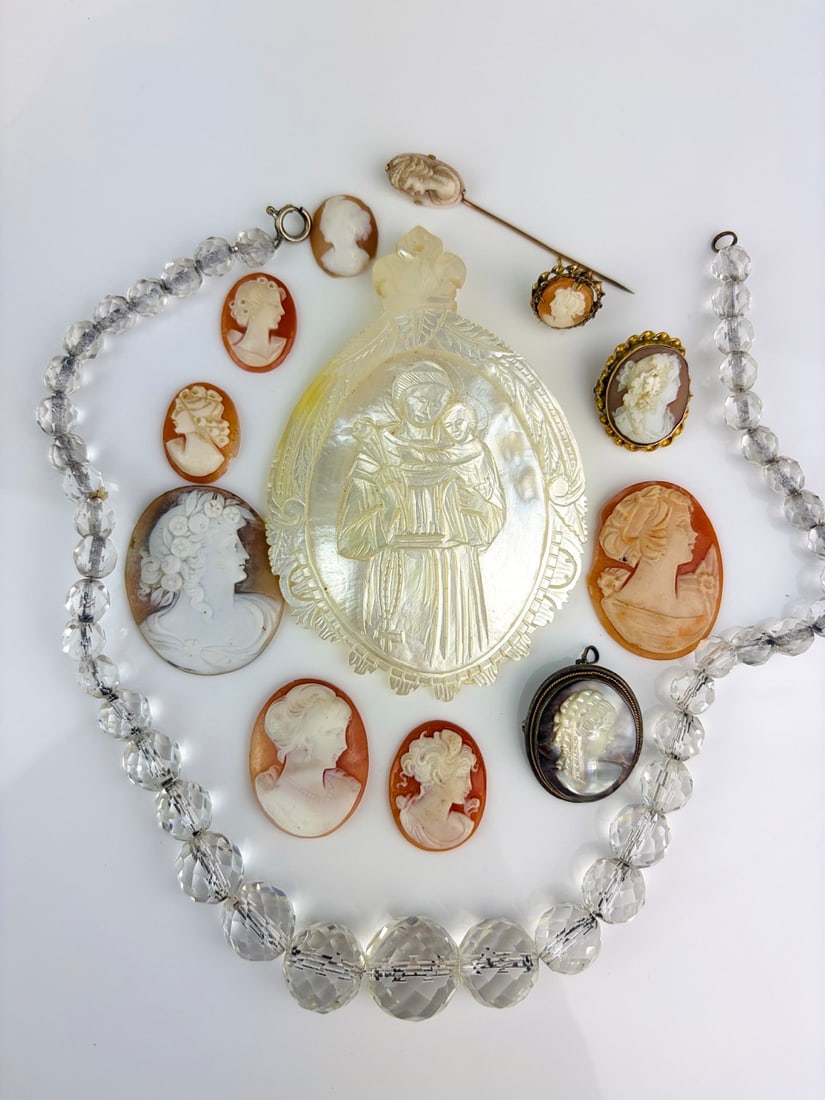 MIXED LOT Cameos etc: MIXED LOT Cameos etc