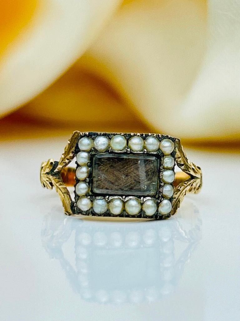 Georgian era locket front Pearl gold ring (1 of 7)