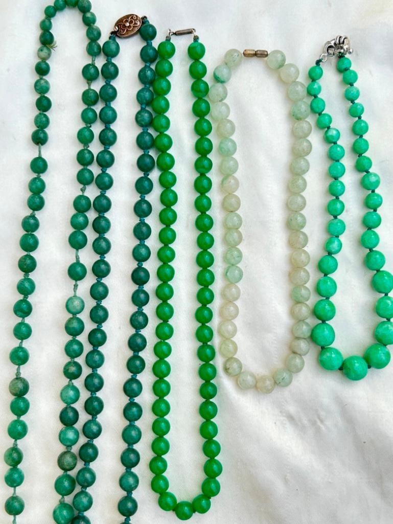 Mixed Lot of Jadite Necklaces Beads (1 of 2)