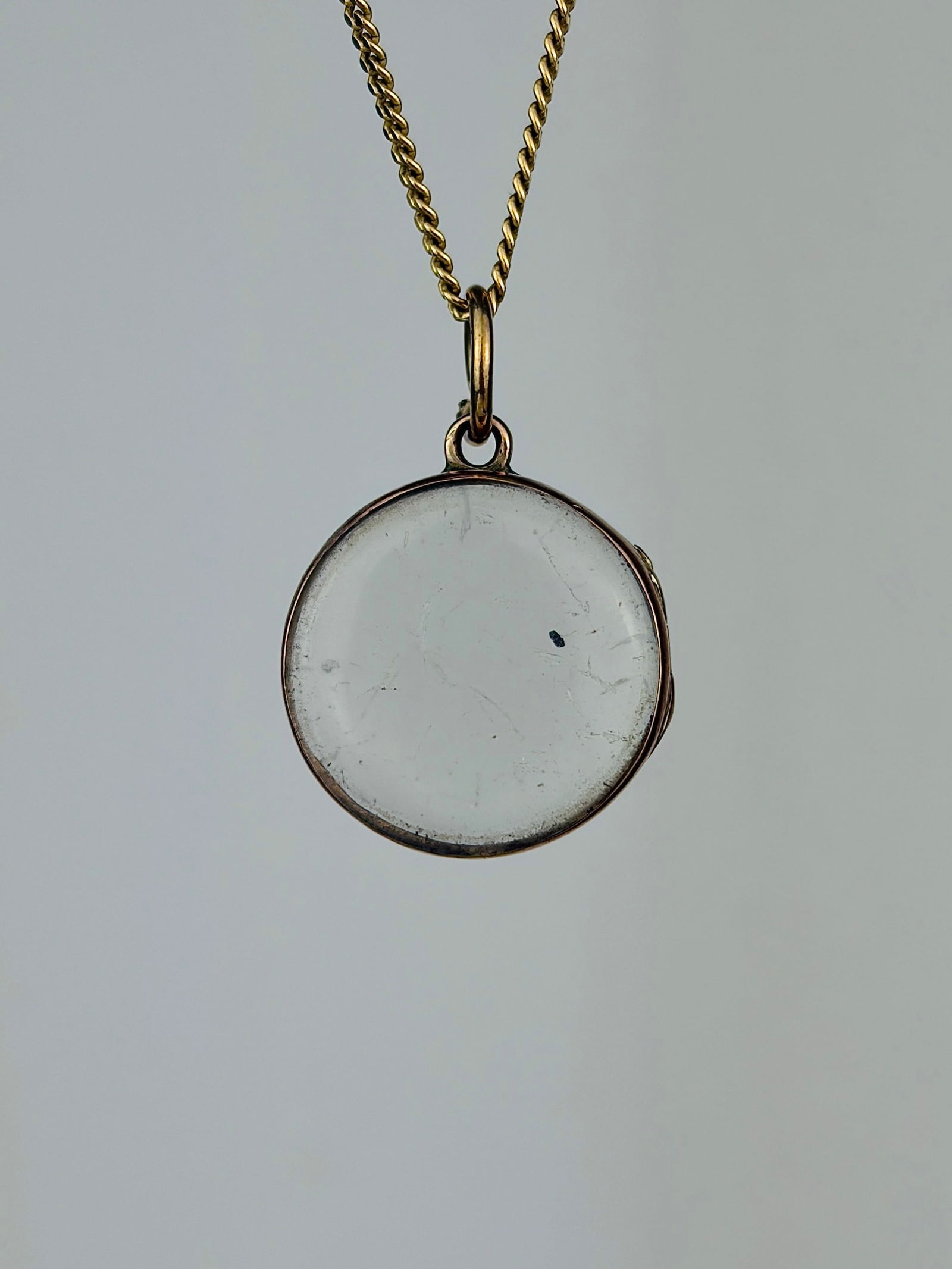 antique 9ct gold crystal pool of light orb pendant: antique 9ct gold crystal pool of light orb pendant