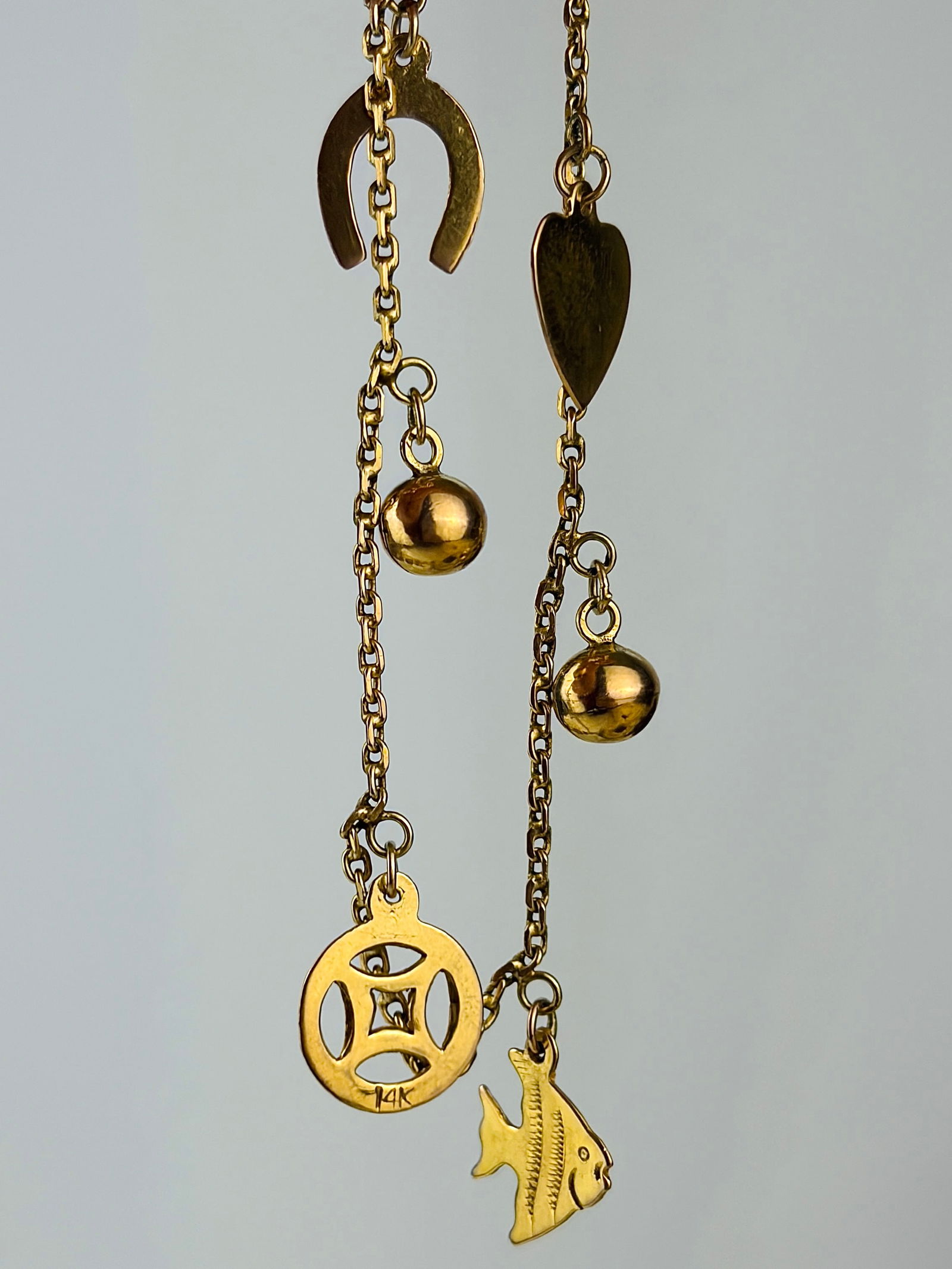 sweet 9ct yellow gold charm bracelet: sweet 9ct yellow gold charm bracelet