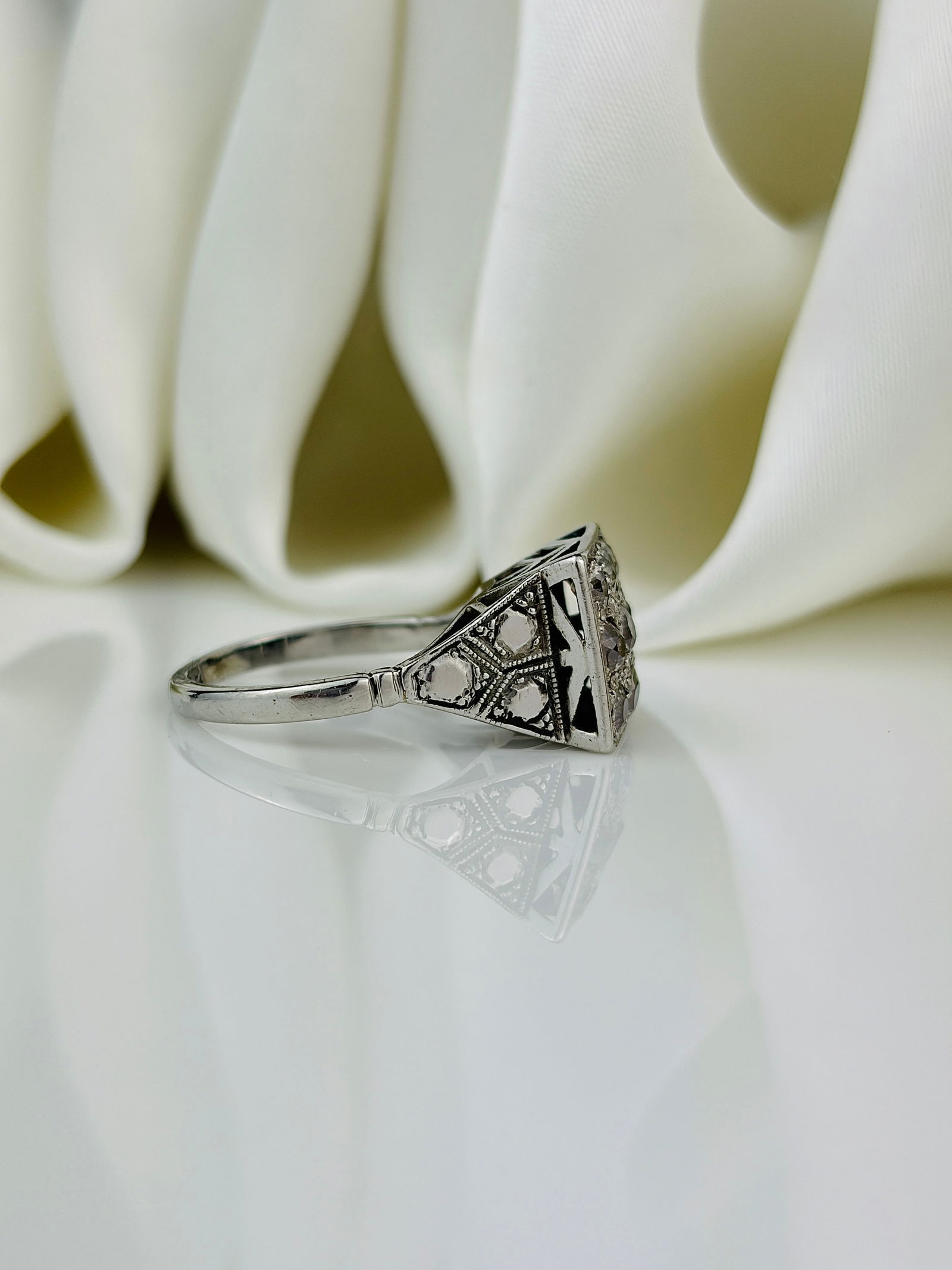 Art Deco Diamond and Platinum Panel Ring - 2