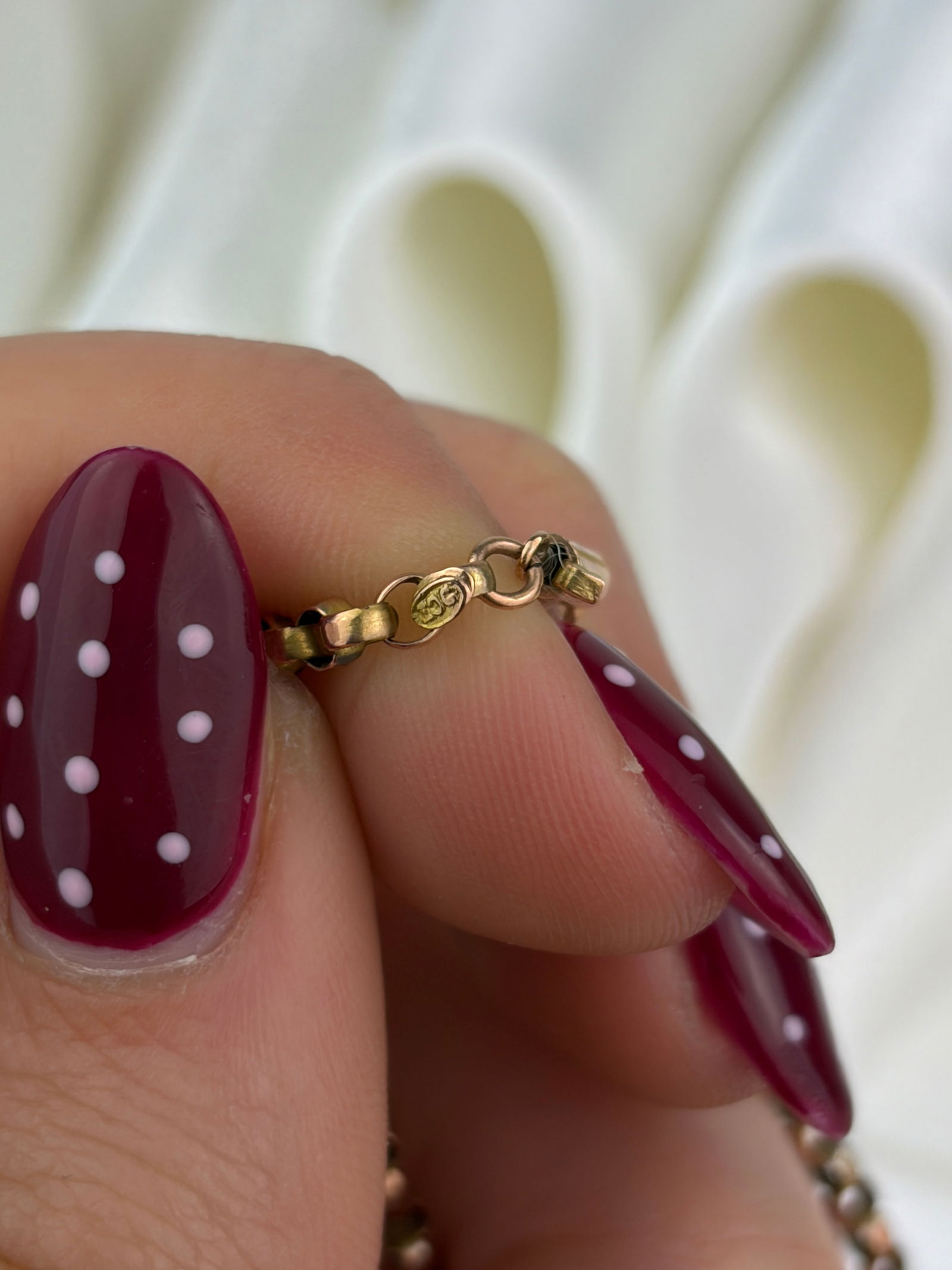 antique 9ct gold garnet pendant and chain necklace - 4