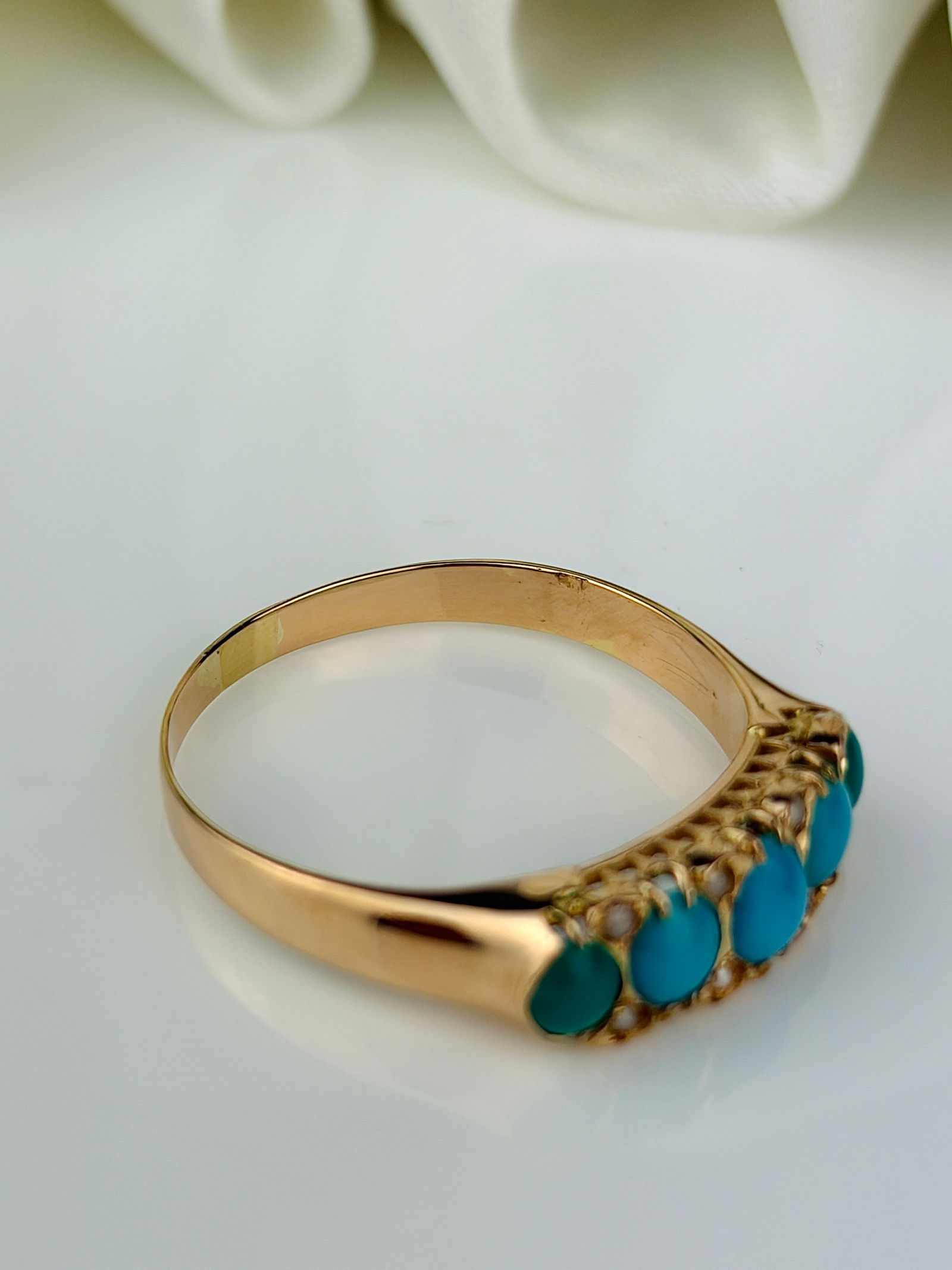 Antique Gold Turquoise and Pearl 5 Stone Ring - 4