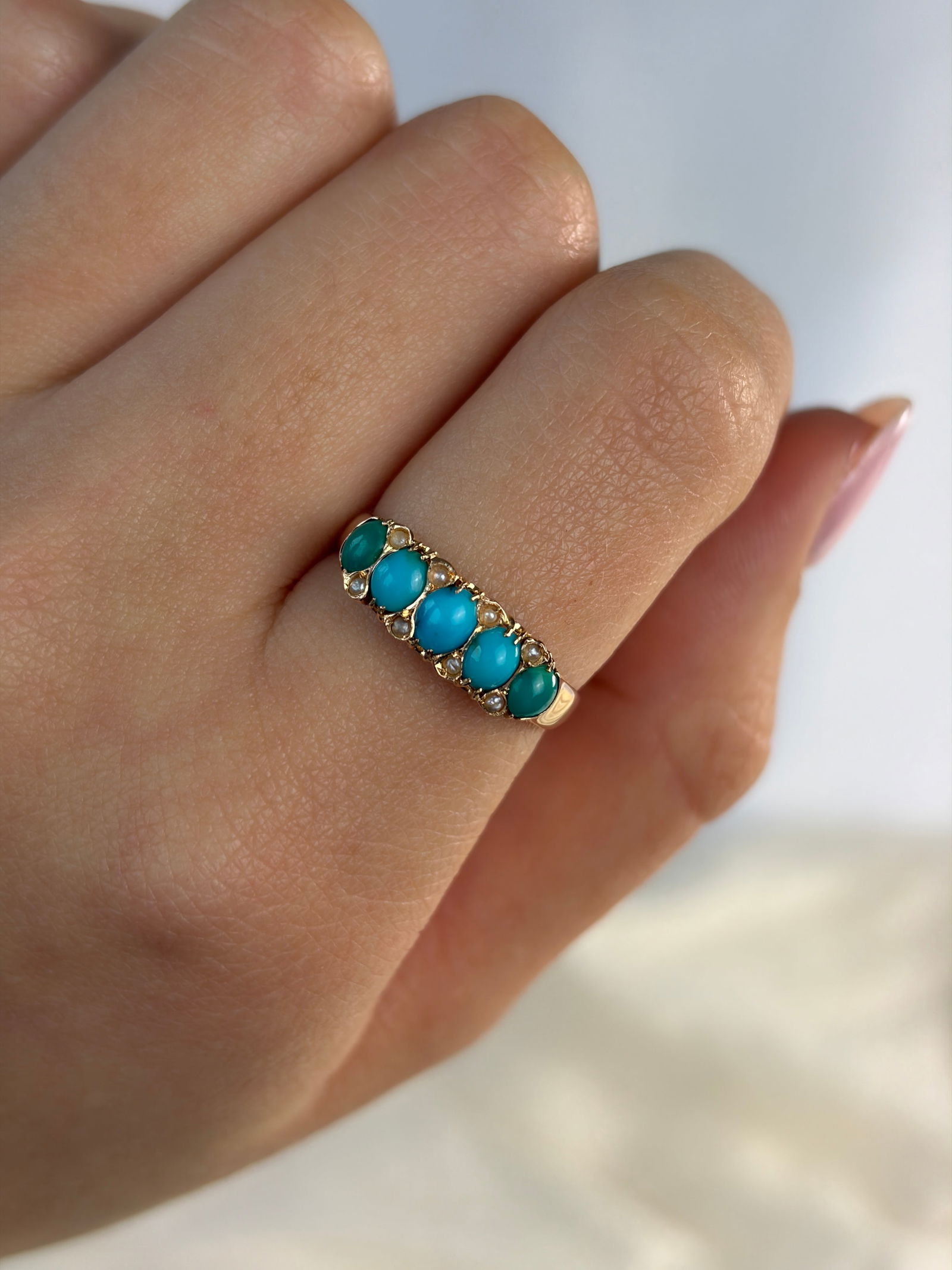 Antique Gold Turquoise and Pearl 5 Stone Ring - 8
