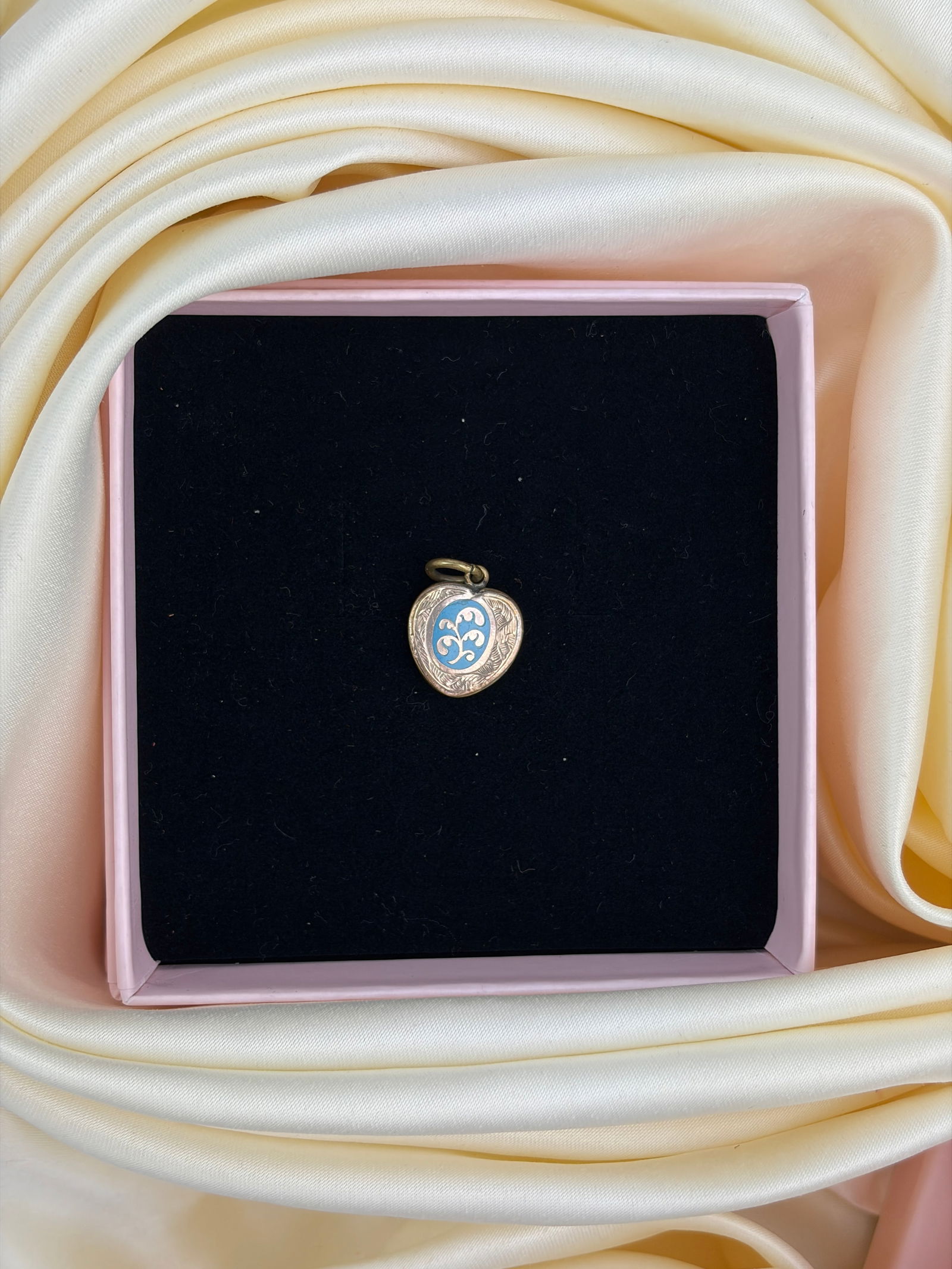 antique enamel heart locket back pendant - 5