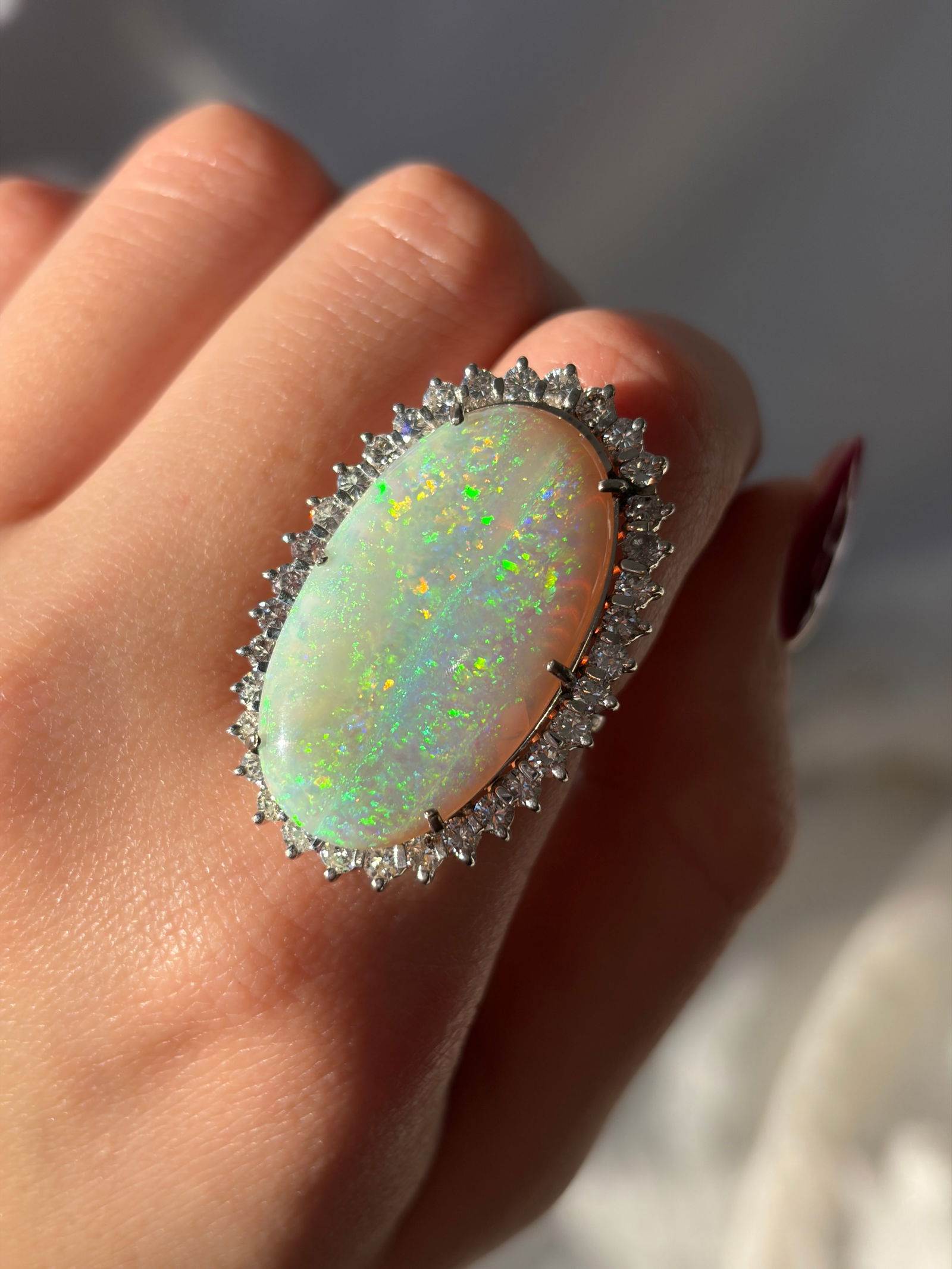 Huge 18ct White Gold Giant Opal And Diamond Panel Ring in Box - 9