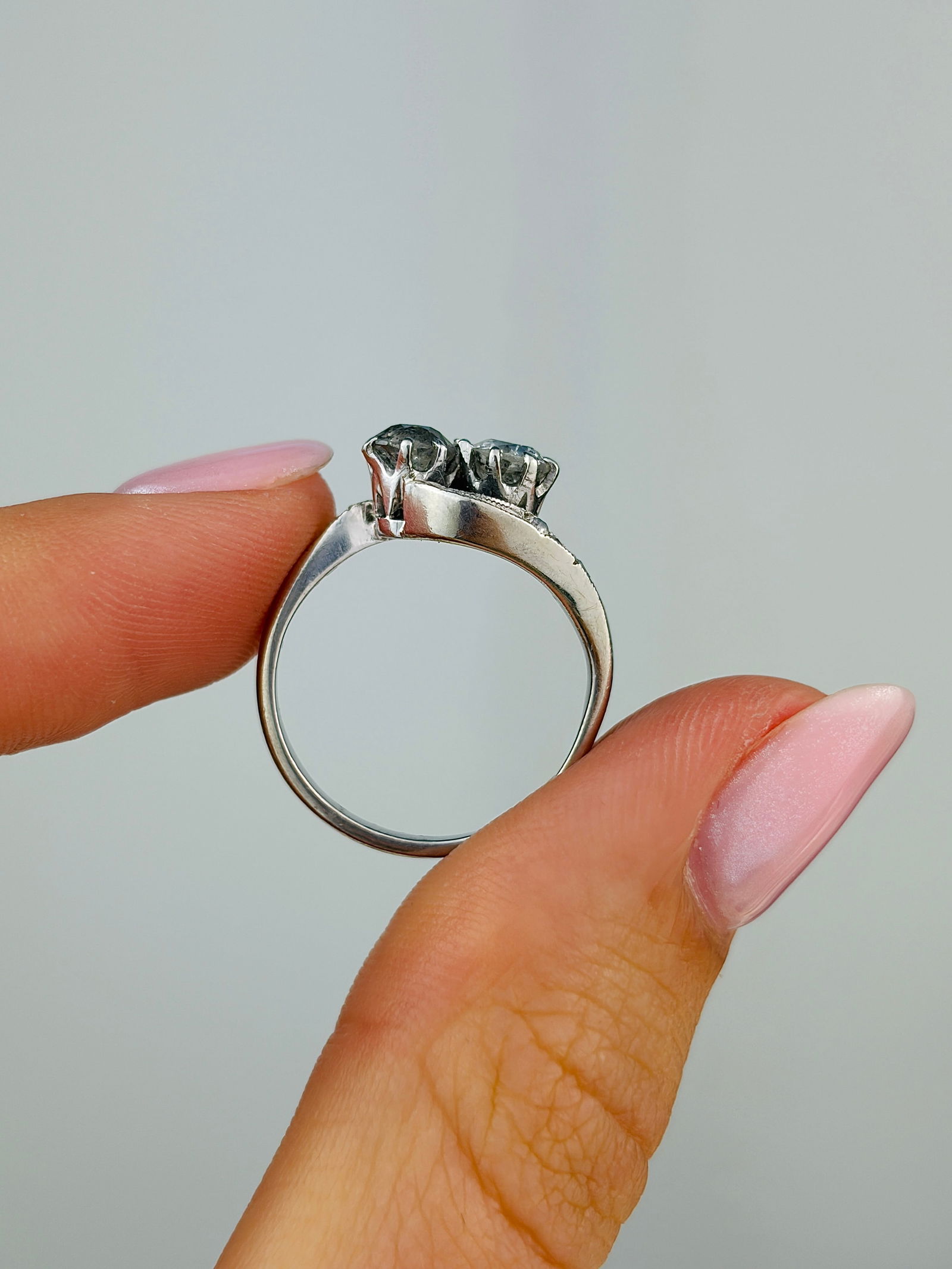 Vintage Diamond 18 Carat White Gold Crossover Moi et Toi Ring - 6