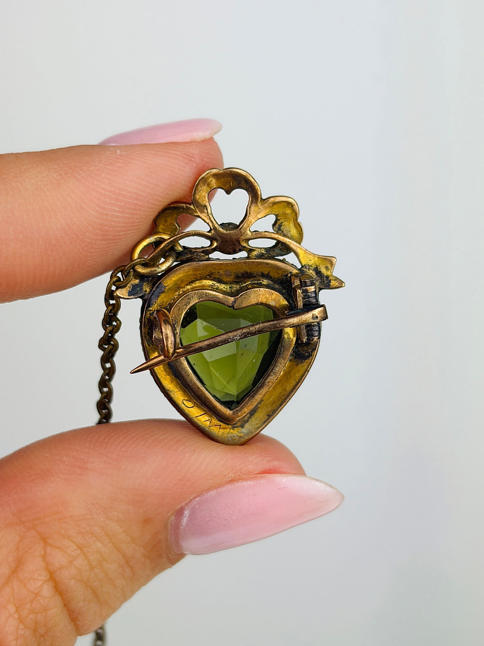 Edwardian 9ct Gold Green Paste and Pearl Heart Brooch - 3