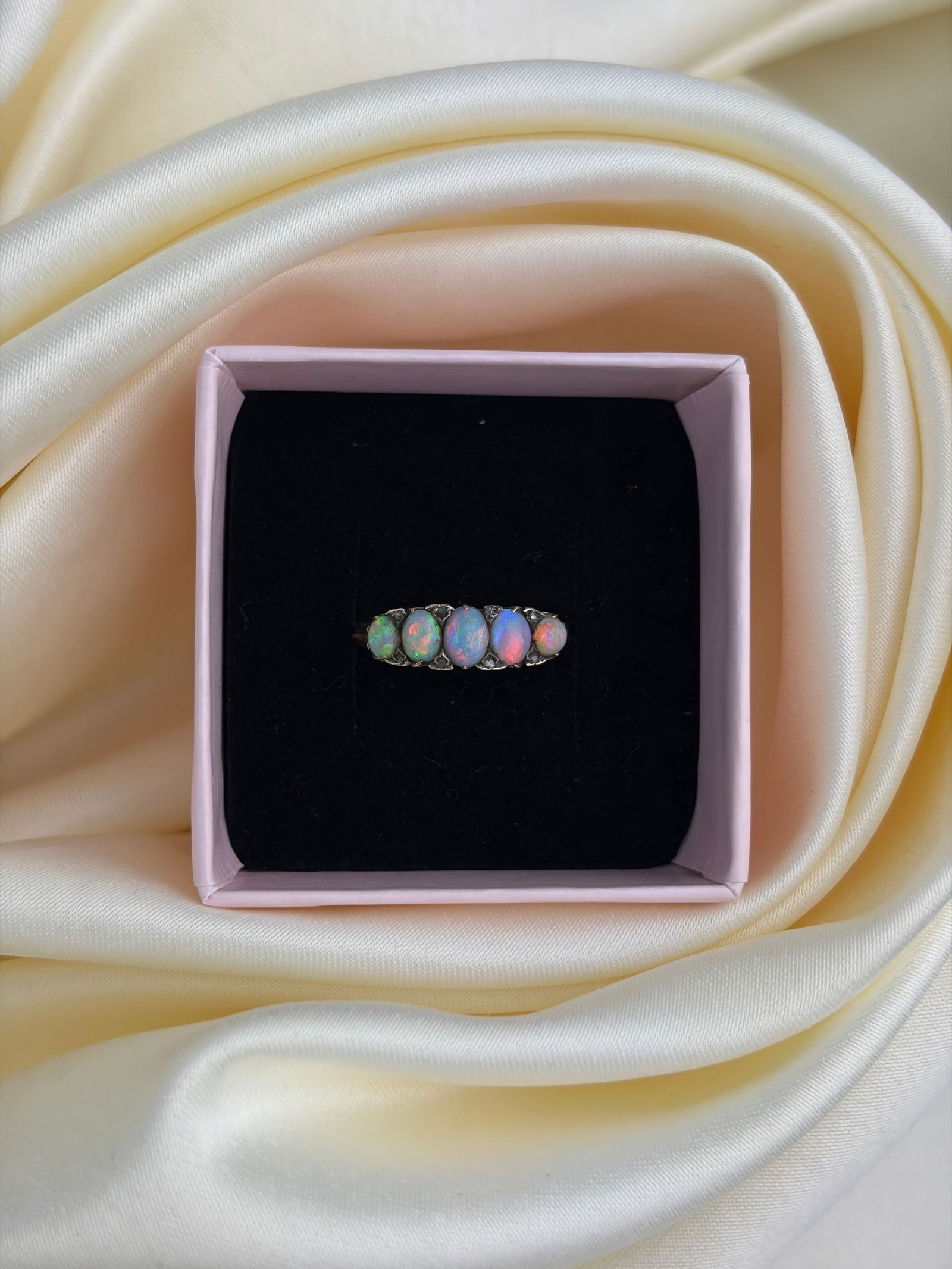 vintage 9ct gold opal and diamond 5 stone ring - 9