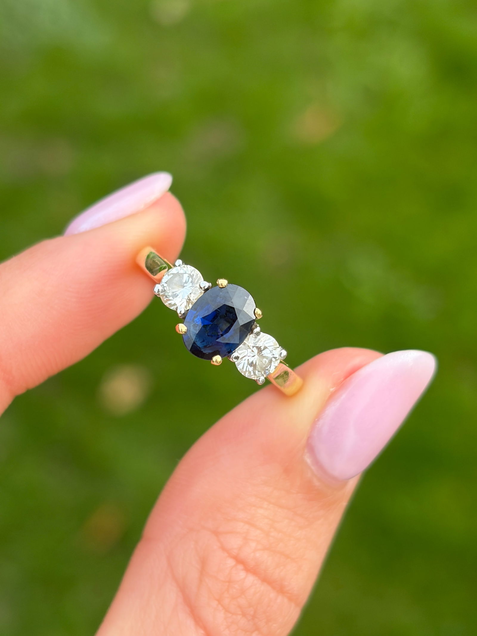 Vintage Sapphire and Diamond 18 Carat Gold Three Stone Ring - 10