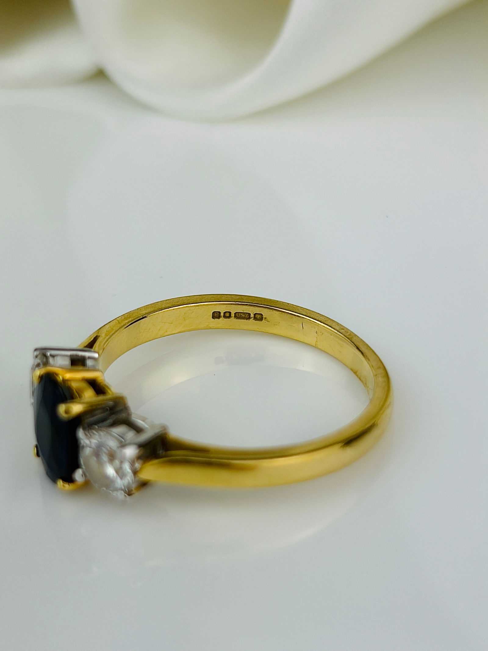 Vintage Sapphire and Diamond 18 Carat Gold Three Stone Ring - 4