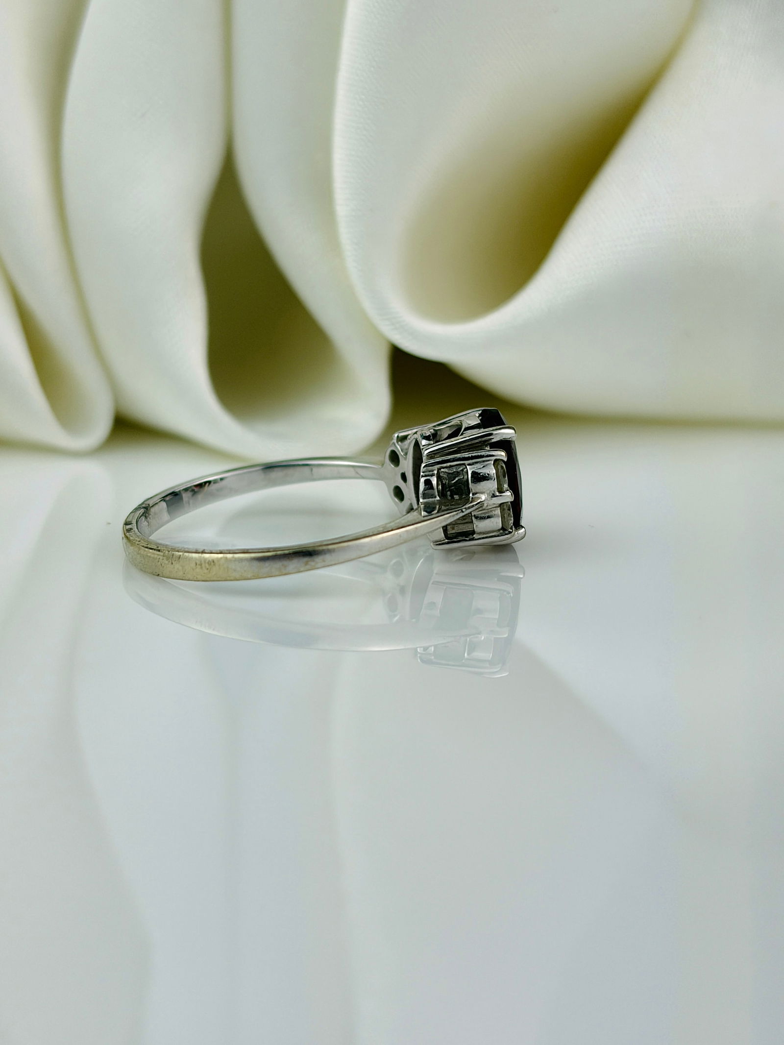 Sweet 14ct White Gold Garnet and Diamond Ring - 2