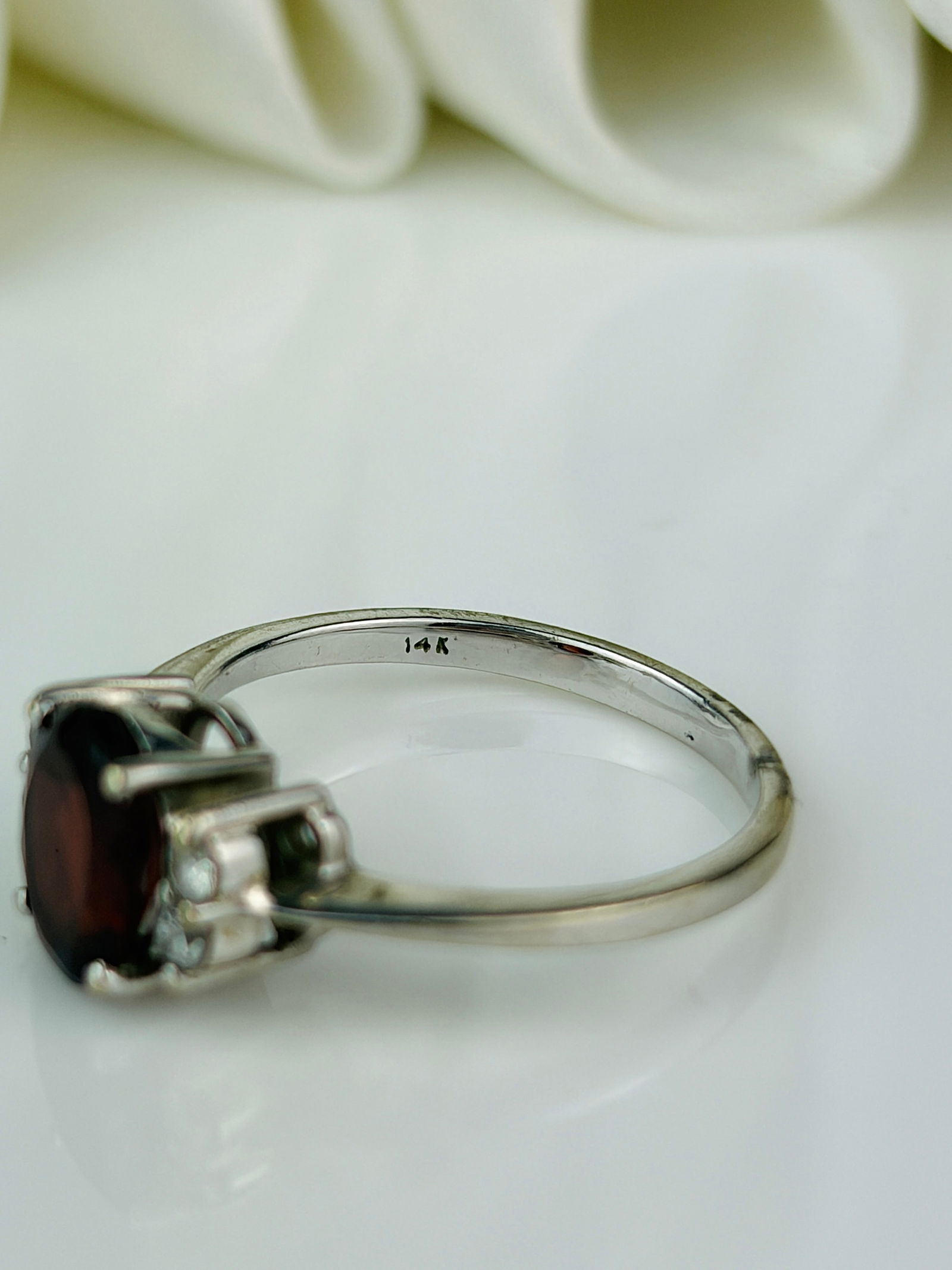 Sweet 14ct White Gold Garnet and Diamond Ring - 4