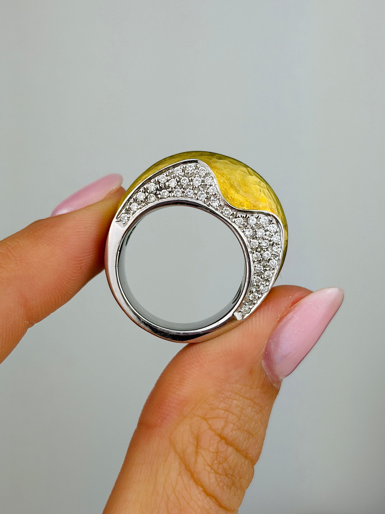 Unusual 18ct Gold and Diamond Wide Band Ring - 6