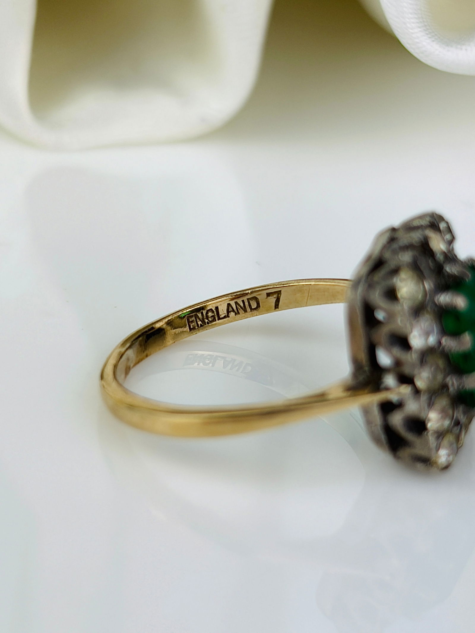 sweet 9ct gold and silver set cluster ring - 4