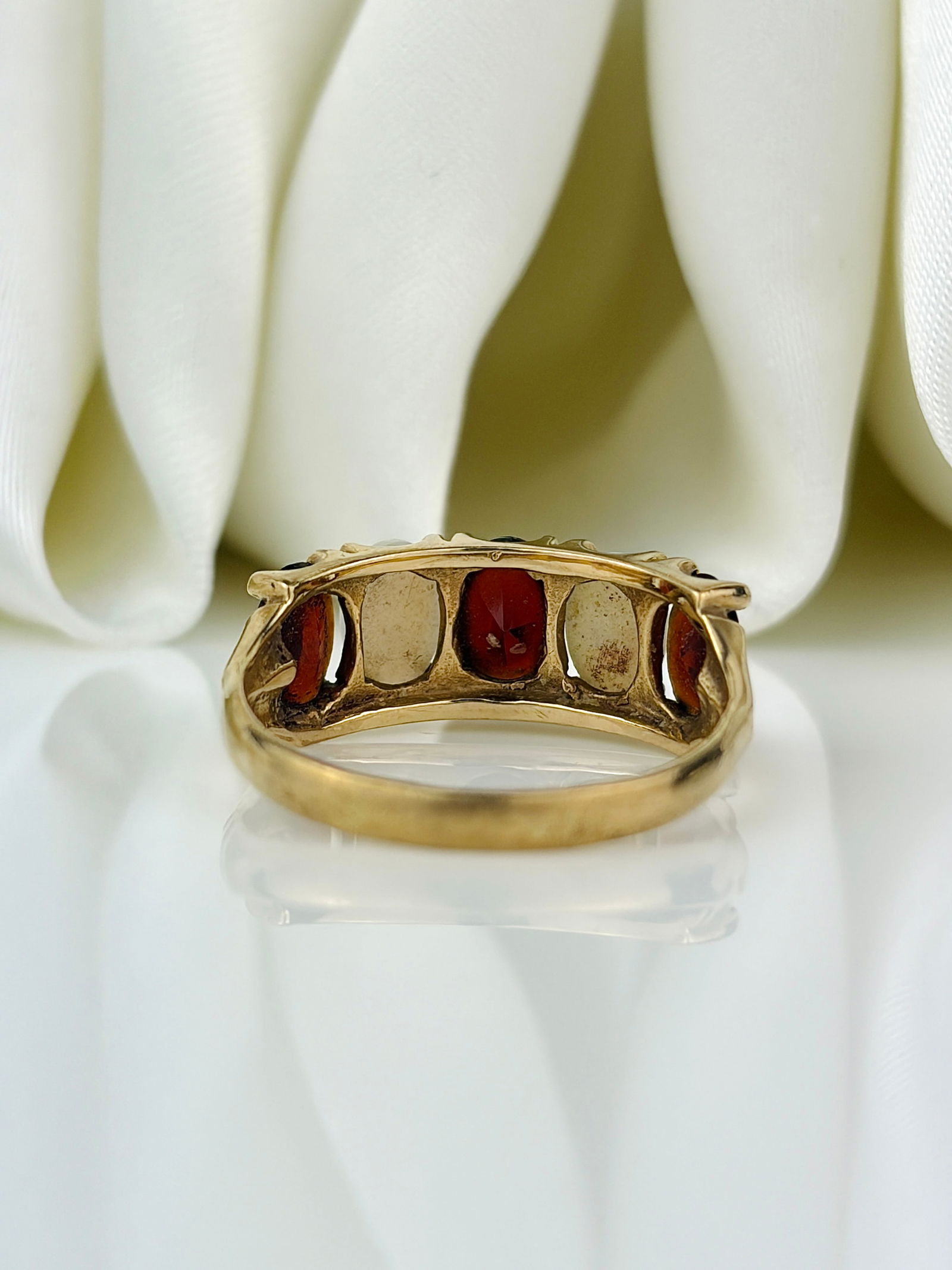 Vintage 9ct Gold Opal and Garnet 5 Stone Ring - 3