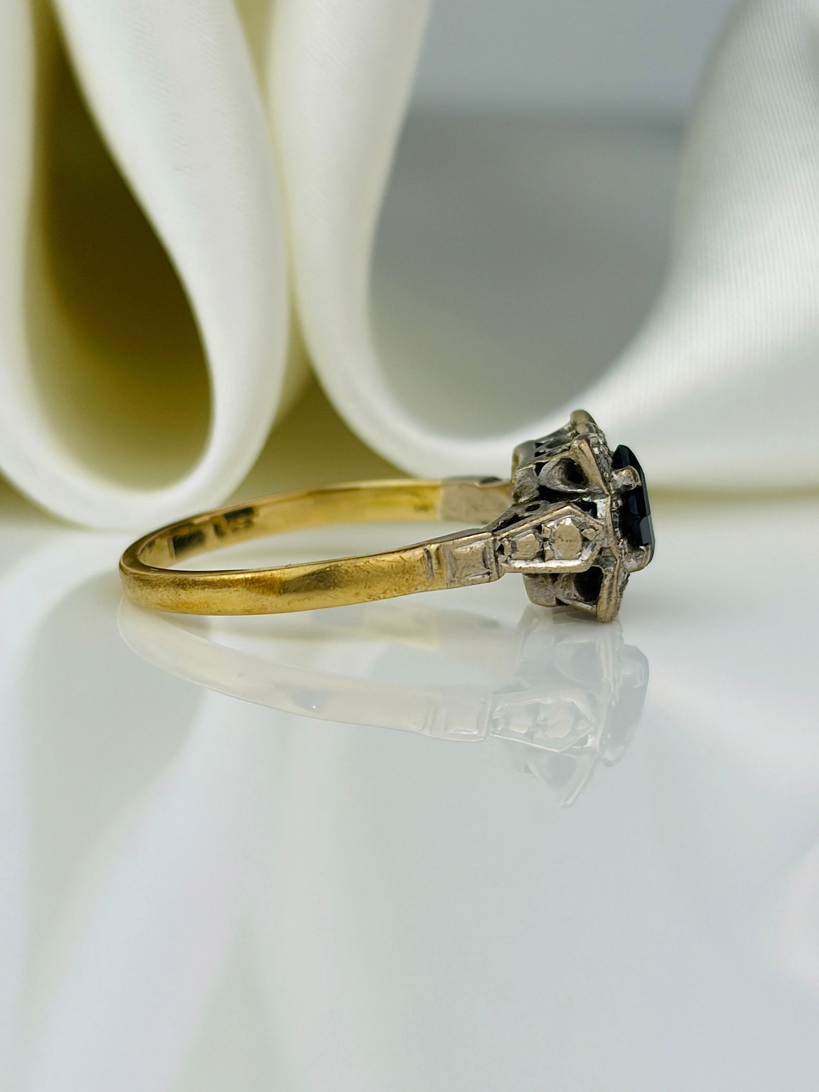 vintage 18ct yellow gold sapphire and diamond square ring - 2