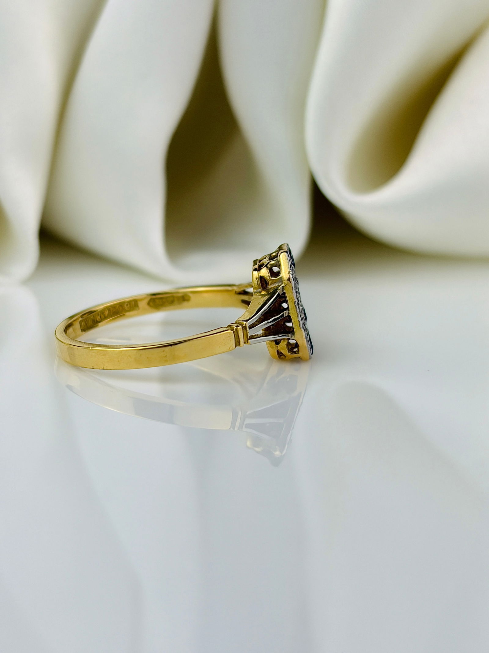 Art Deco Era Antique Sapphire and Diamond Panel Ring in 18ct Gold and Platinum - 2