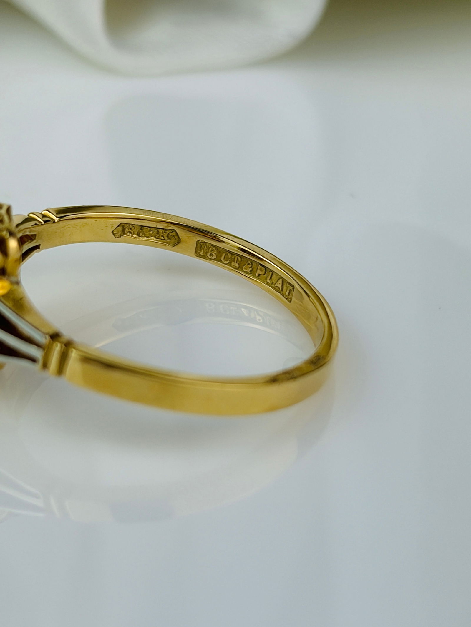 Art Deco Era Antique Sapphire and Diamond Panel Ring in 18ct Gold and Platinum - 4