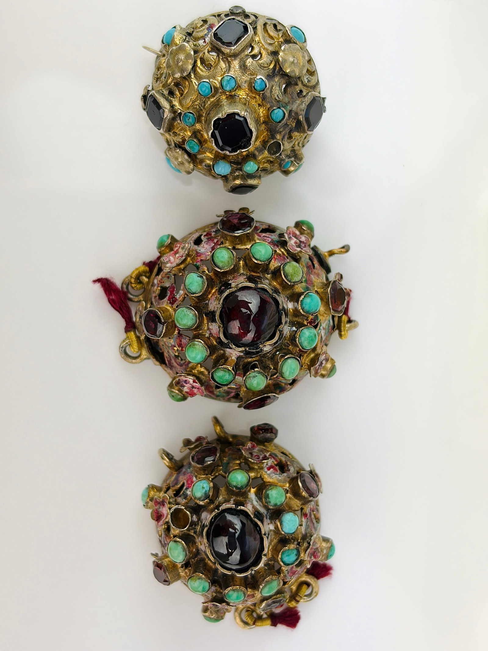Antique Austro Hungarian Domes / Brooch: antique austro Hungarian domes / brooch So cool! Weight: 17.33g combined Size: 23x23x16mm, 33x27x18mm, 27x25x16mm Condition: As found condition, see photos. Some signs of wear are