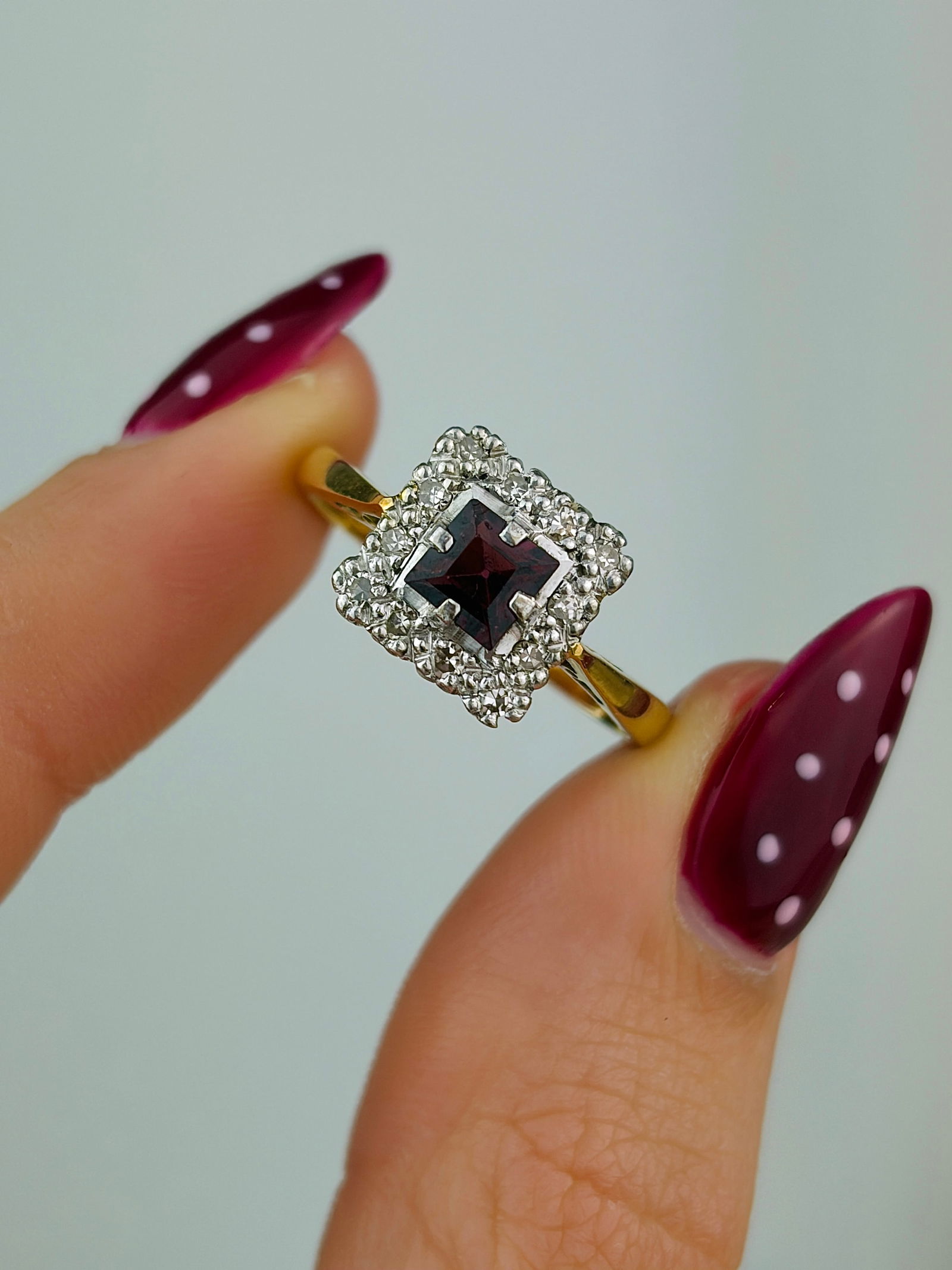 vintage 18ct yellow gold and platinum diamond and garnet square ring - 5