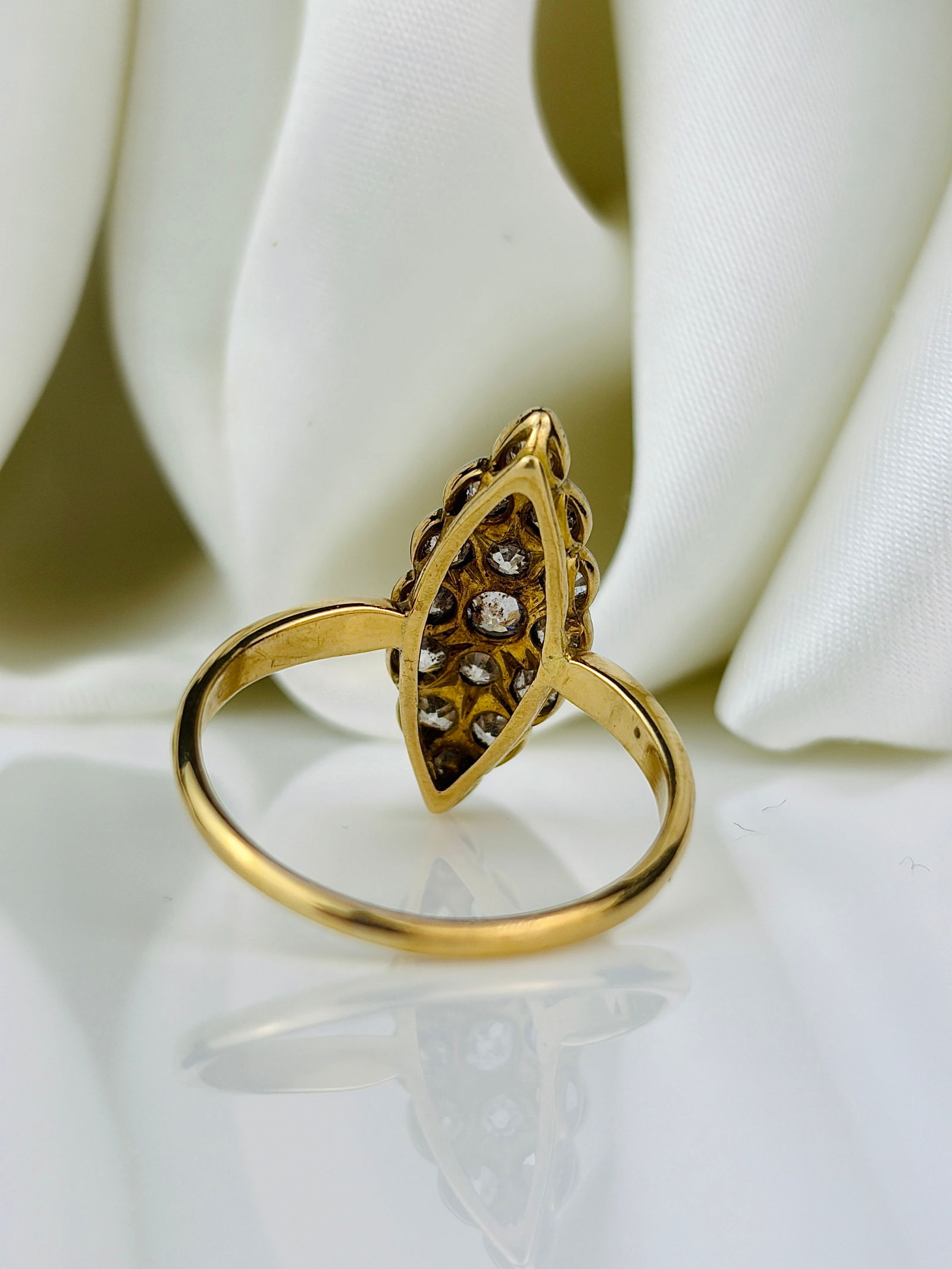 Art Deco Marquise Diamond and 18 Carat Gold Ring - 3