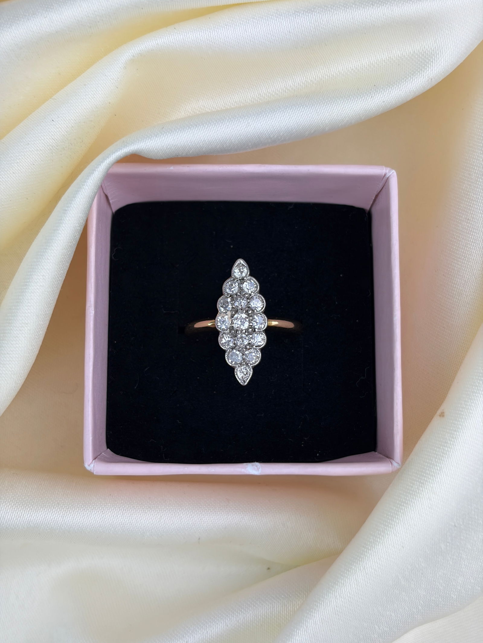 Art Deco Marquise Diamond and 18 Carat Gold Ring - 7