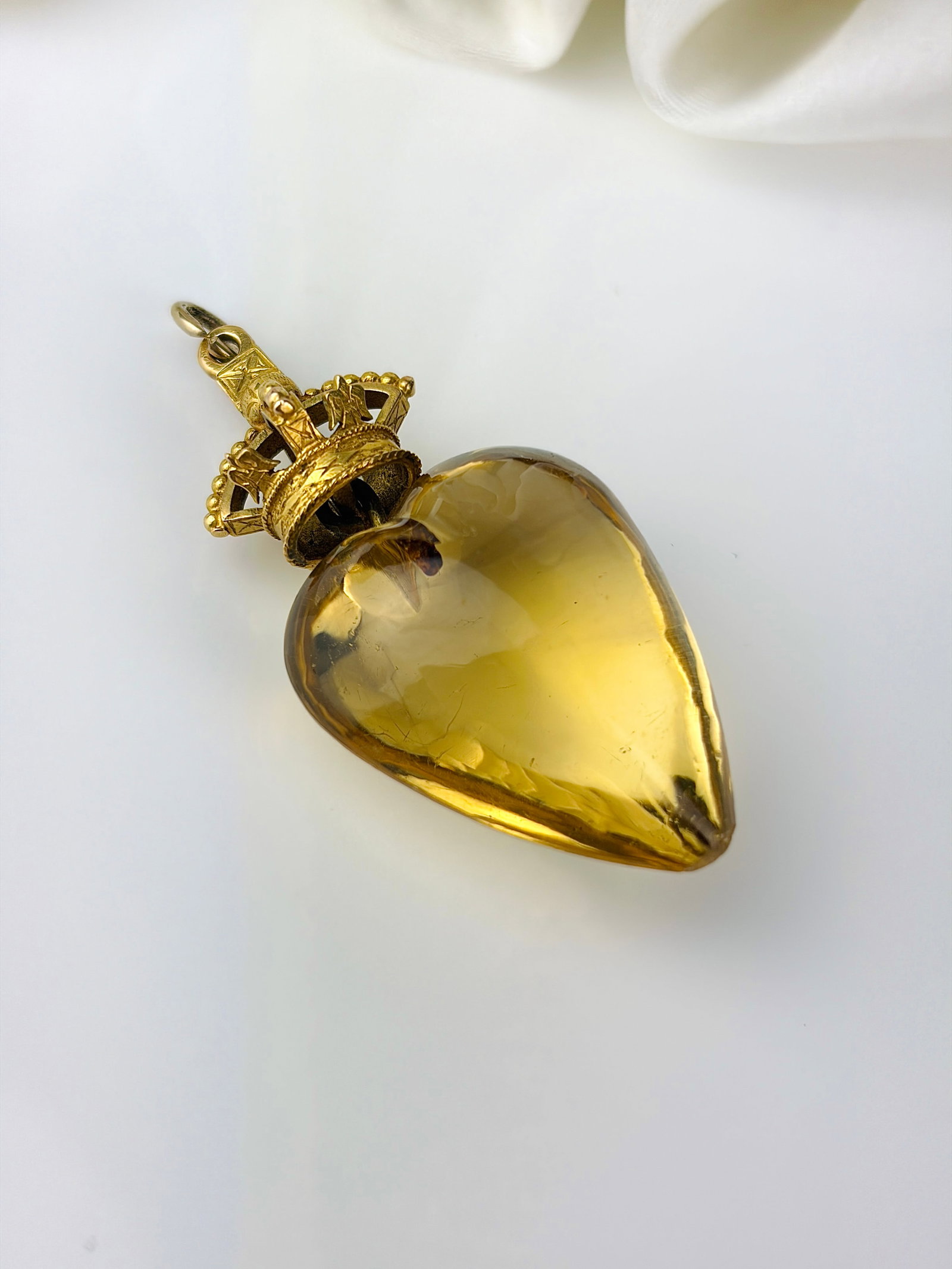 Antique Yellow Gold Carved Citrine Heart Pendant with Ruby and Pearl Crown - 4