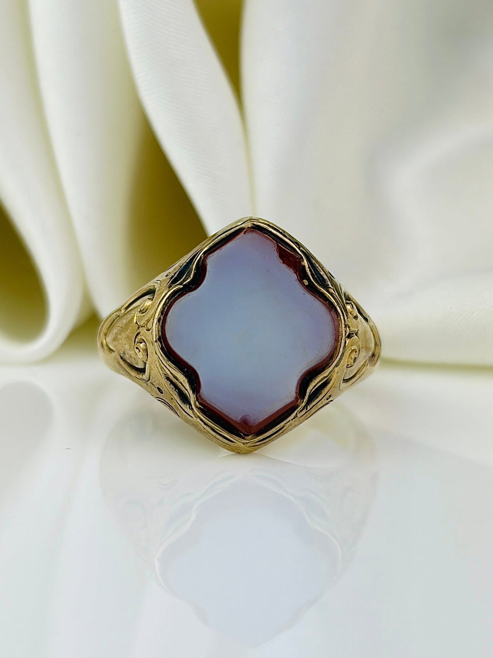antique gold sardonyx signet style ring (1 of 9)